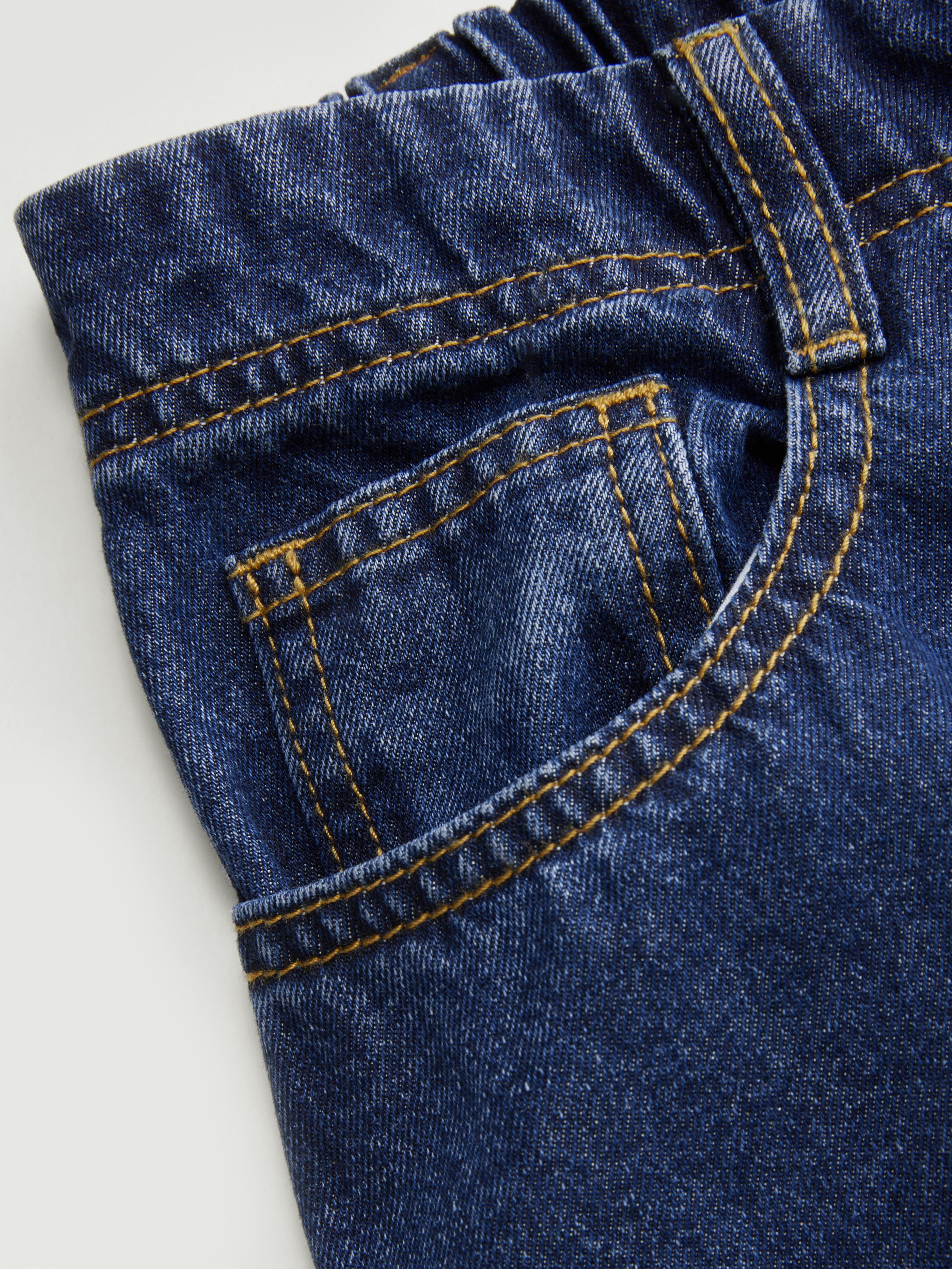 Washed Denim Low Rise Elastic Waist Wide Leg Cropped Bloomer Jeans