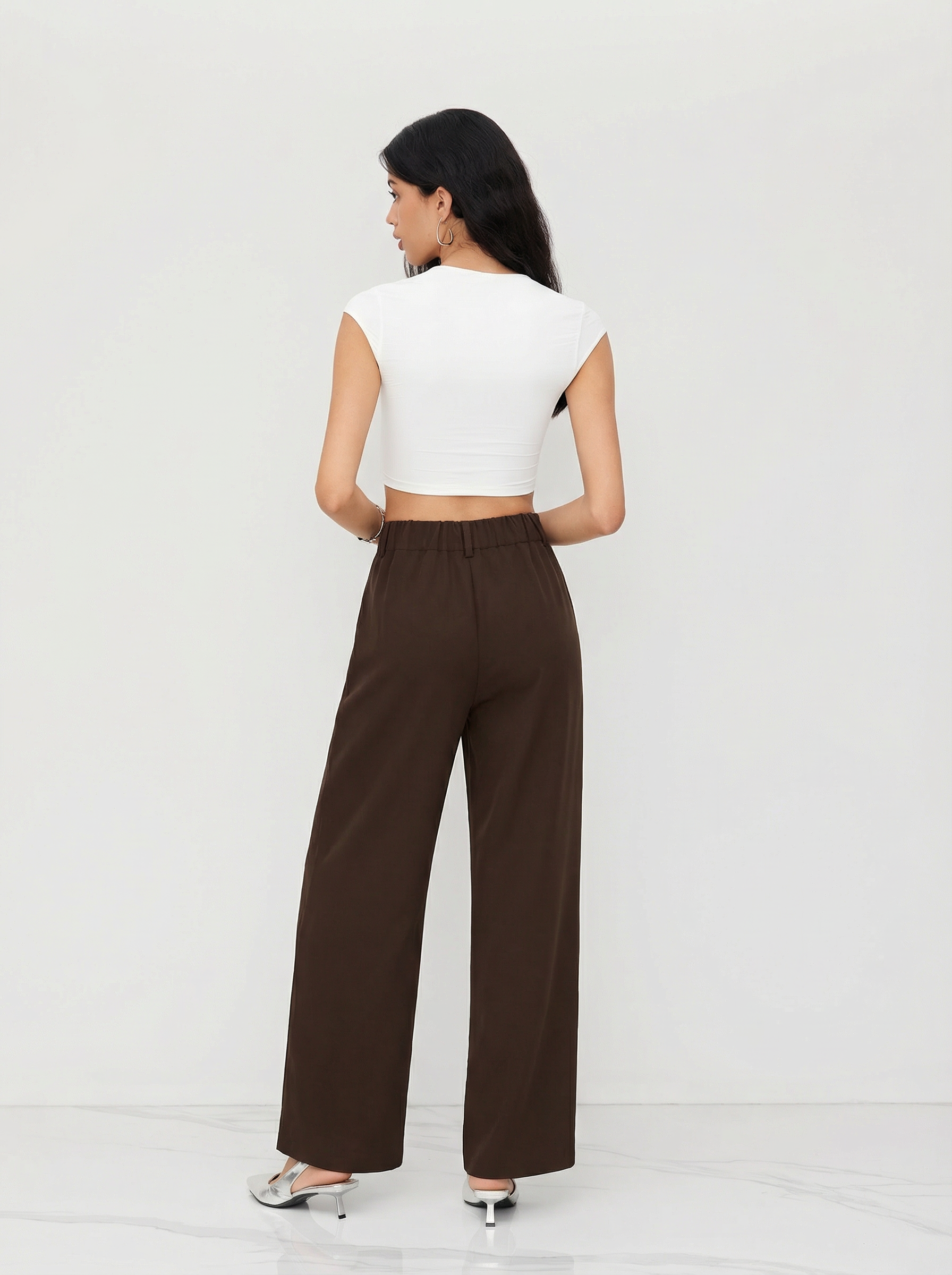 Mid Rise Pleated Straight Leg Trousers - Coffee