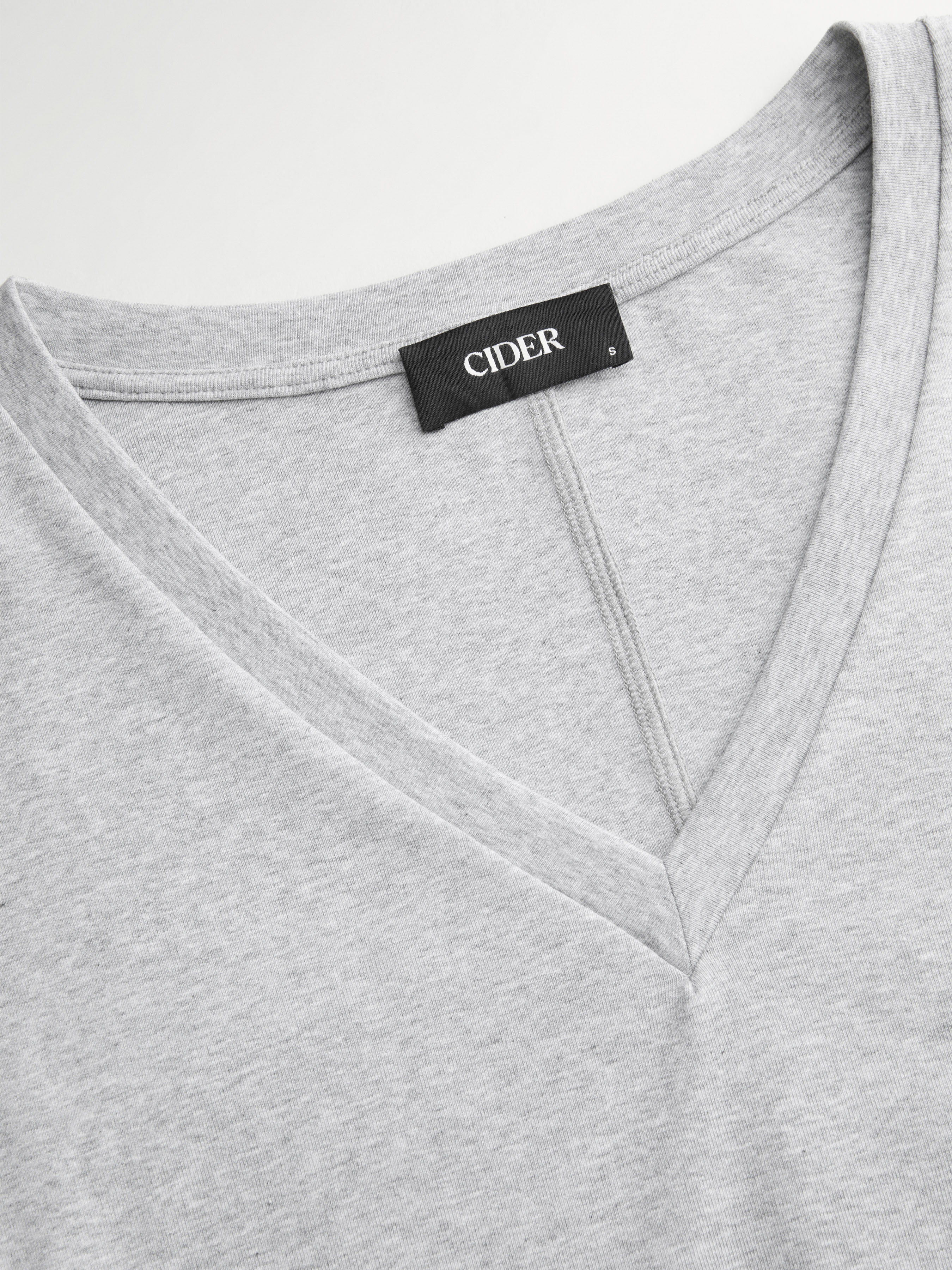 Cotton-blend High Stretch V-neck Short Sleeve Tee - Light Grey