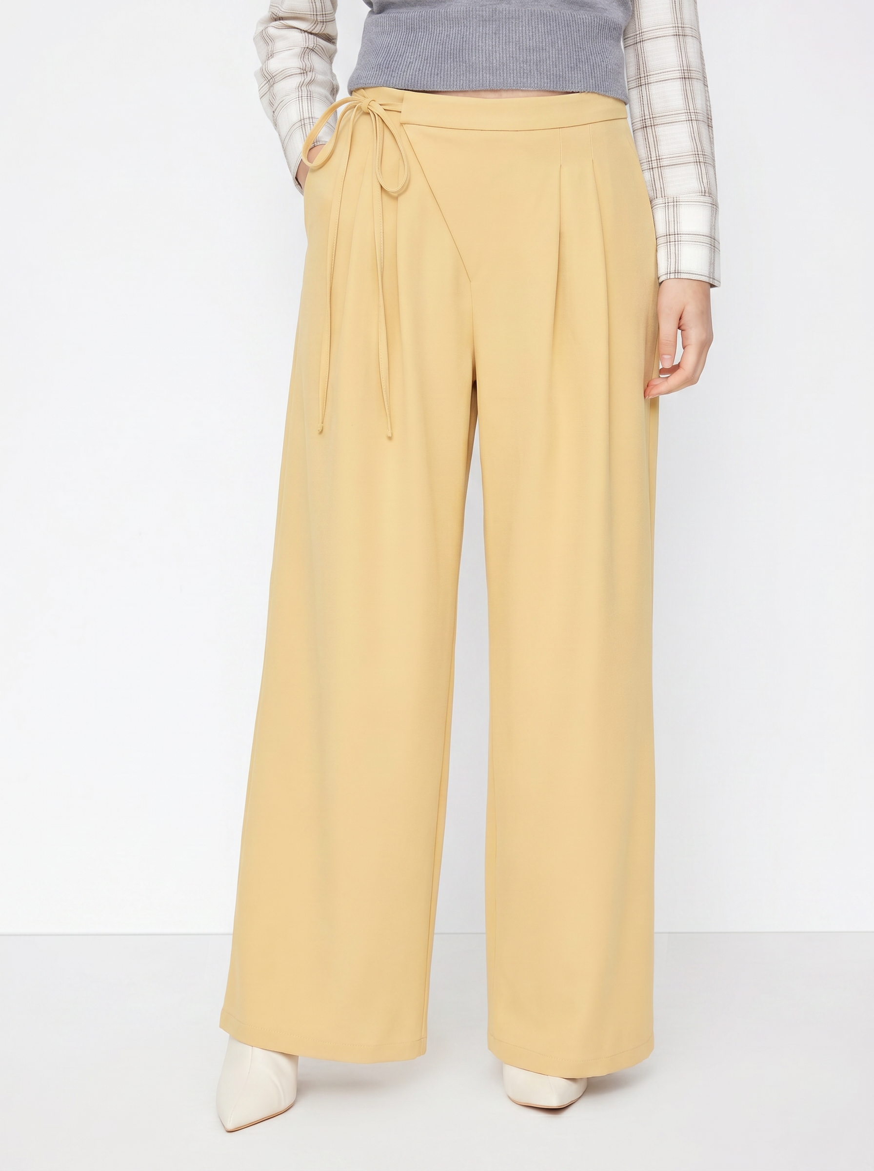 Mid Rise Tie Side Knotted Pleated Wide Leg Trousers - Light Yellow