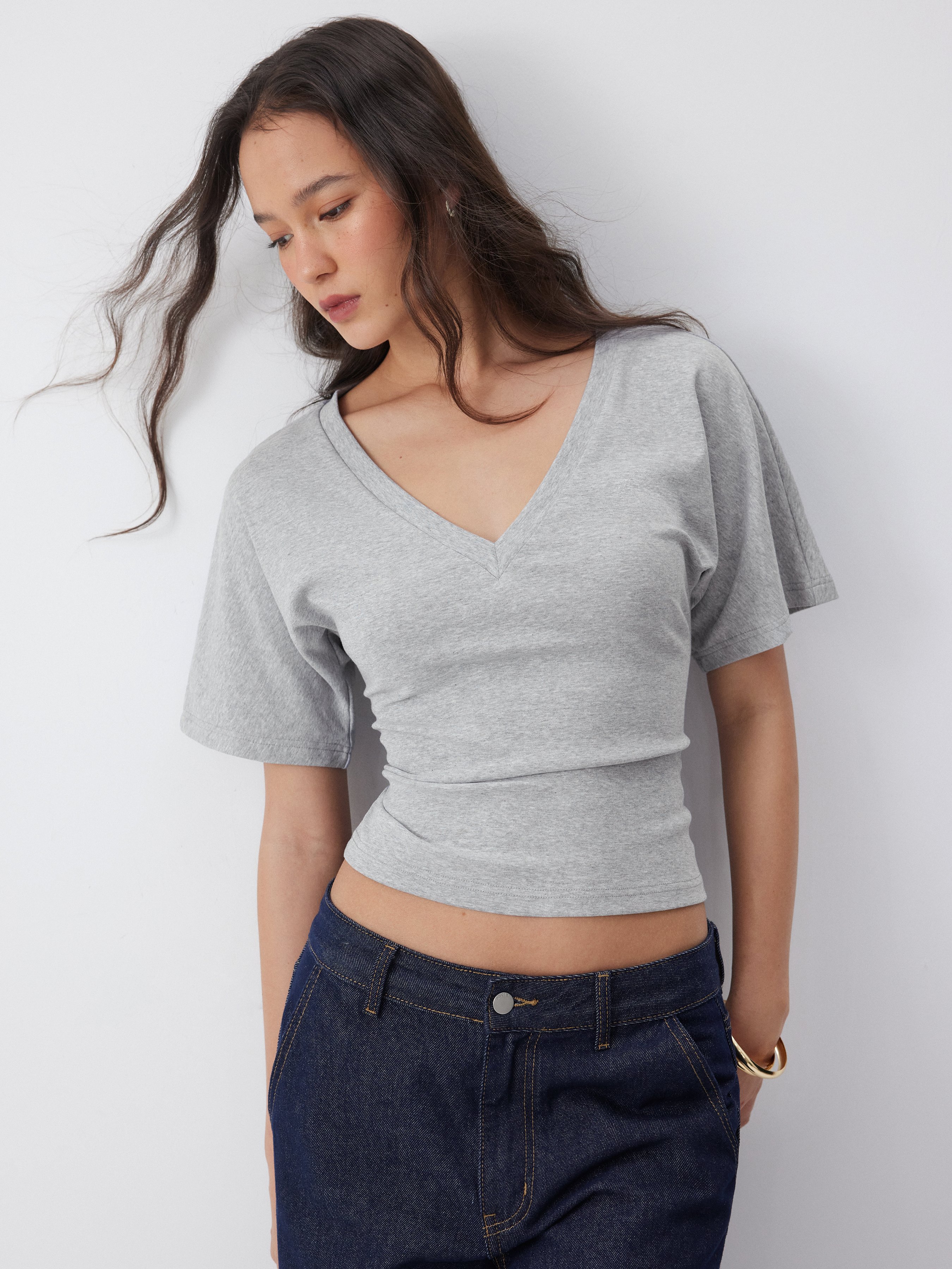 Cotton-blend High Stretch V-neck Short Sleeve Tee - Light Grey