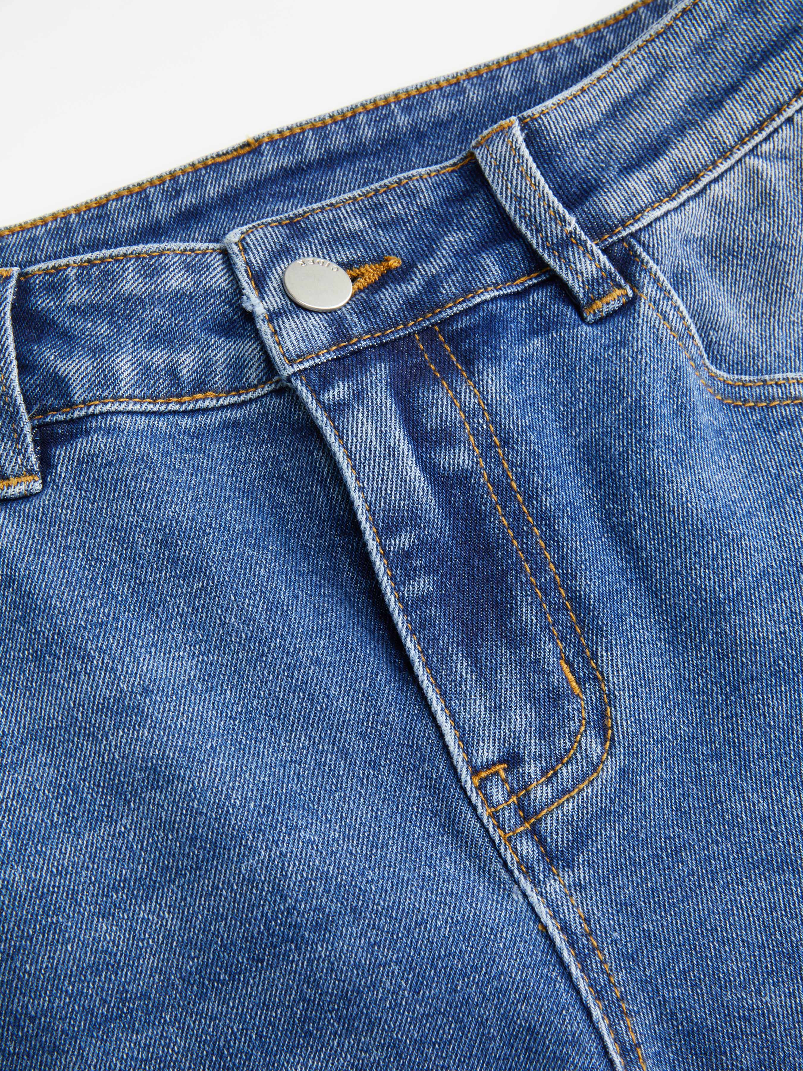 Denim High Rise Floral Embroidery Metal Detail Wide Leg Jeans
