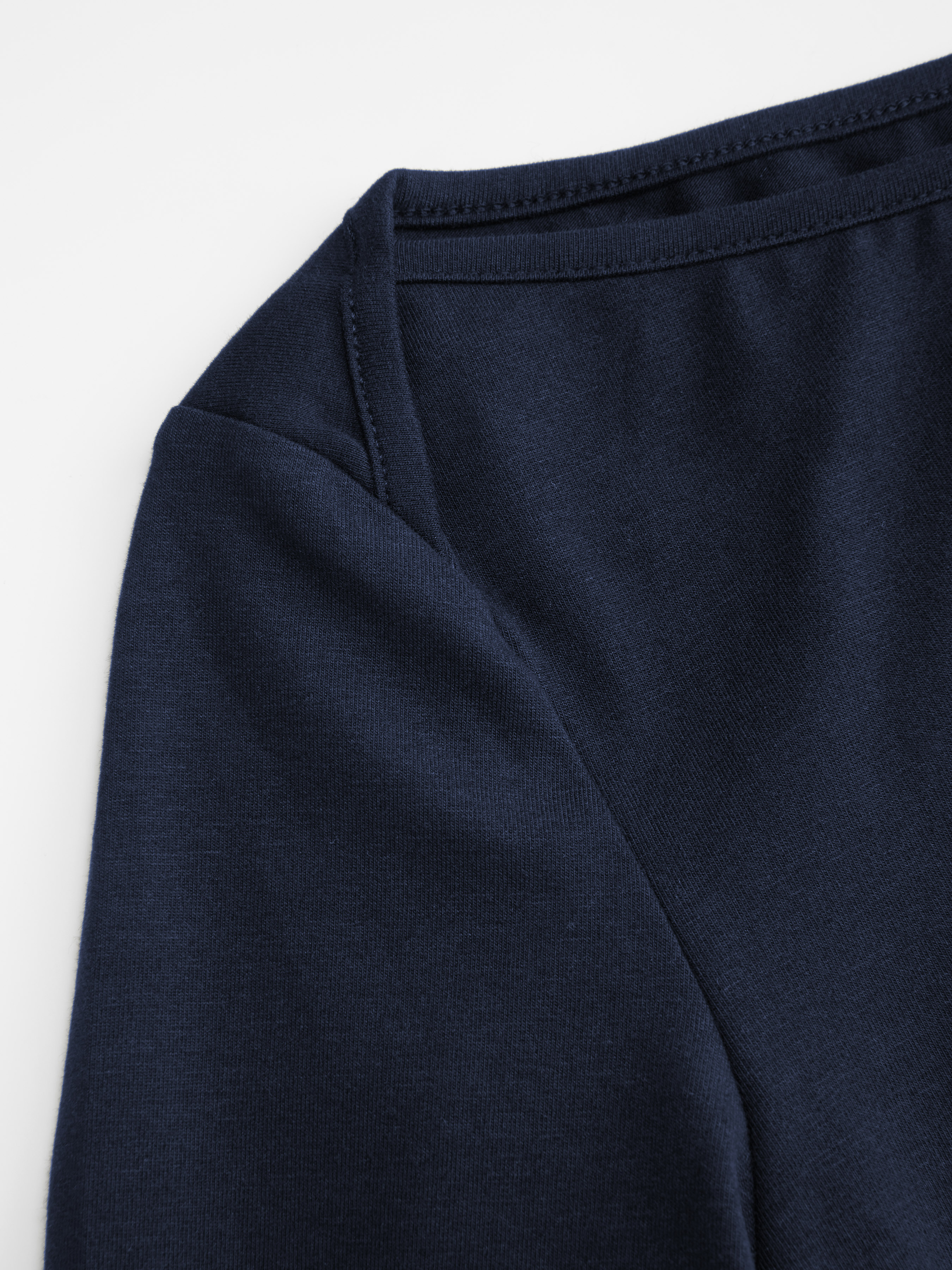 Knit Fabric Boat Neck Curved-Hem 3/4 Long Sleeve Tee - Dark Navy