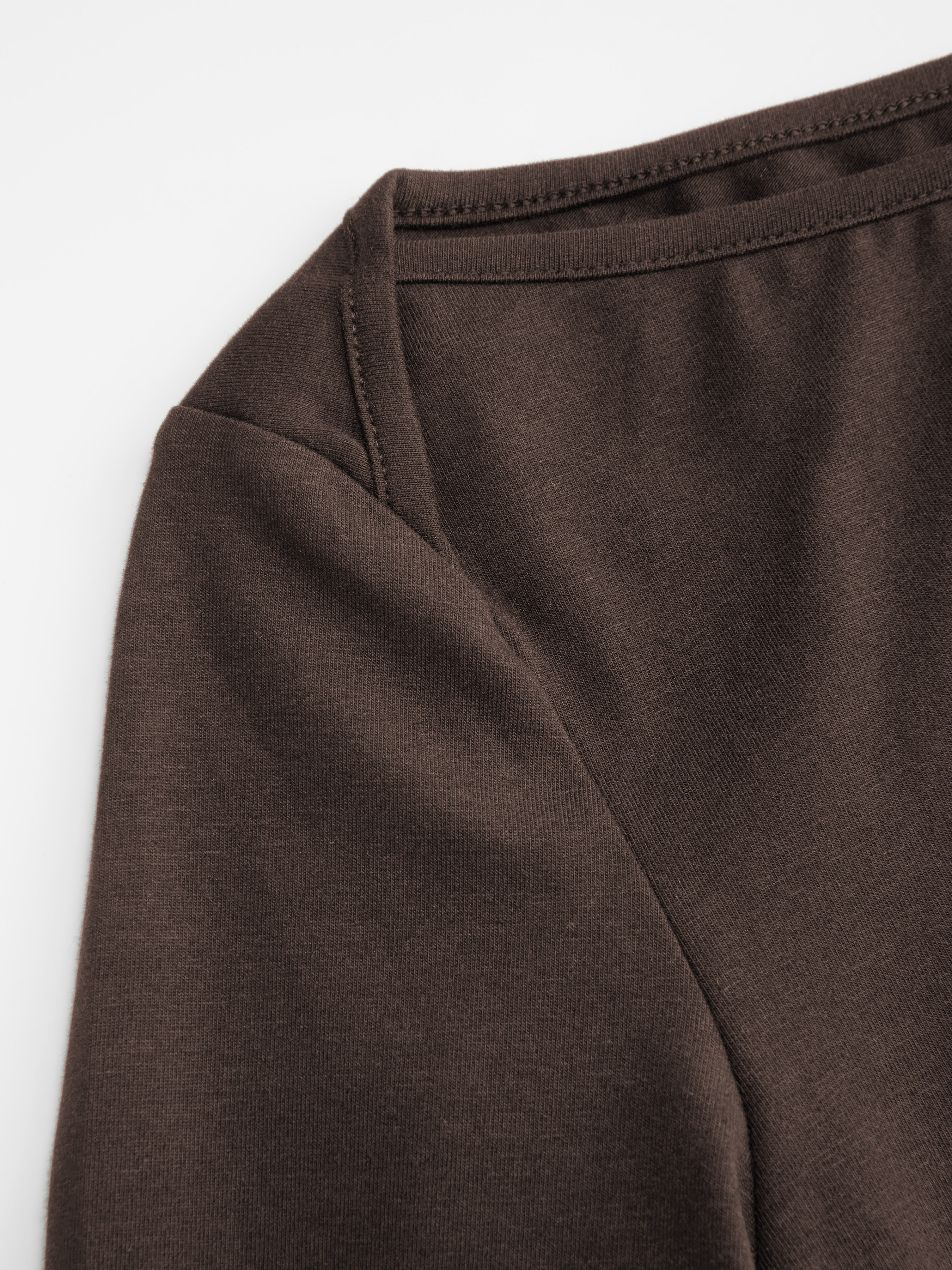 Knit Fabric Boat Neck Curved-Hem 3/4 Long Sleeve Tee - Brown