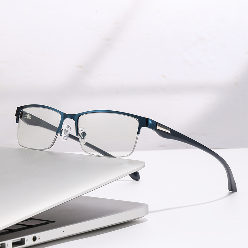 Photochromic Progressive Multifocal Glasses