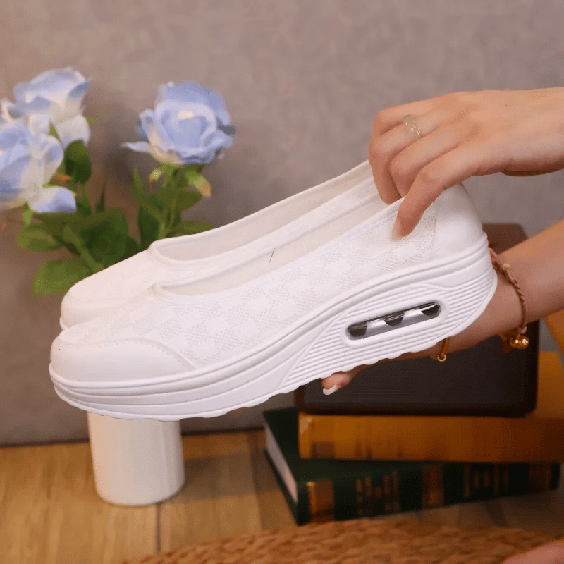 🌸🎉 Trendy Must-Have! Only a Few Left! ✨🥿💫Women's Daily Comfortable Breathable Shockproof Arch Support Orthopedic Slip-on Sneakers-Comfort & Reliable