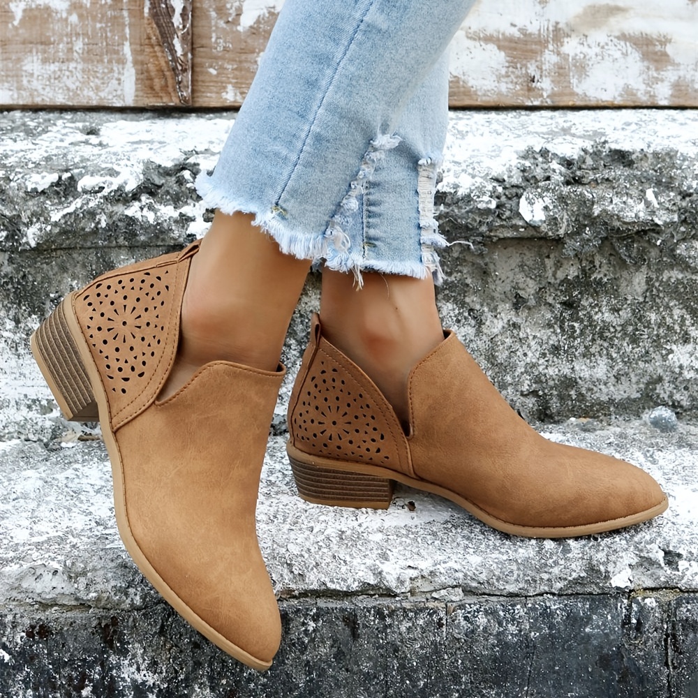 🔥Last Day Promotion 70% OFF - Women's Cutout Chunky Heel Leather Orthopedic Shoes-Comfort & Reliable