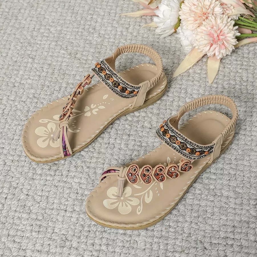 🔥Last Day Promotion 50% OFF🔥Women's Elegant Rhinestone Heart Flat Sandals-Comfort & Reliable
