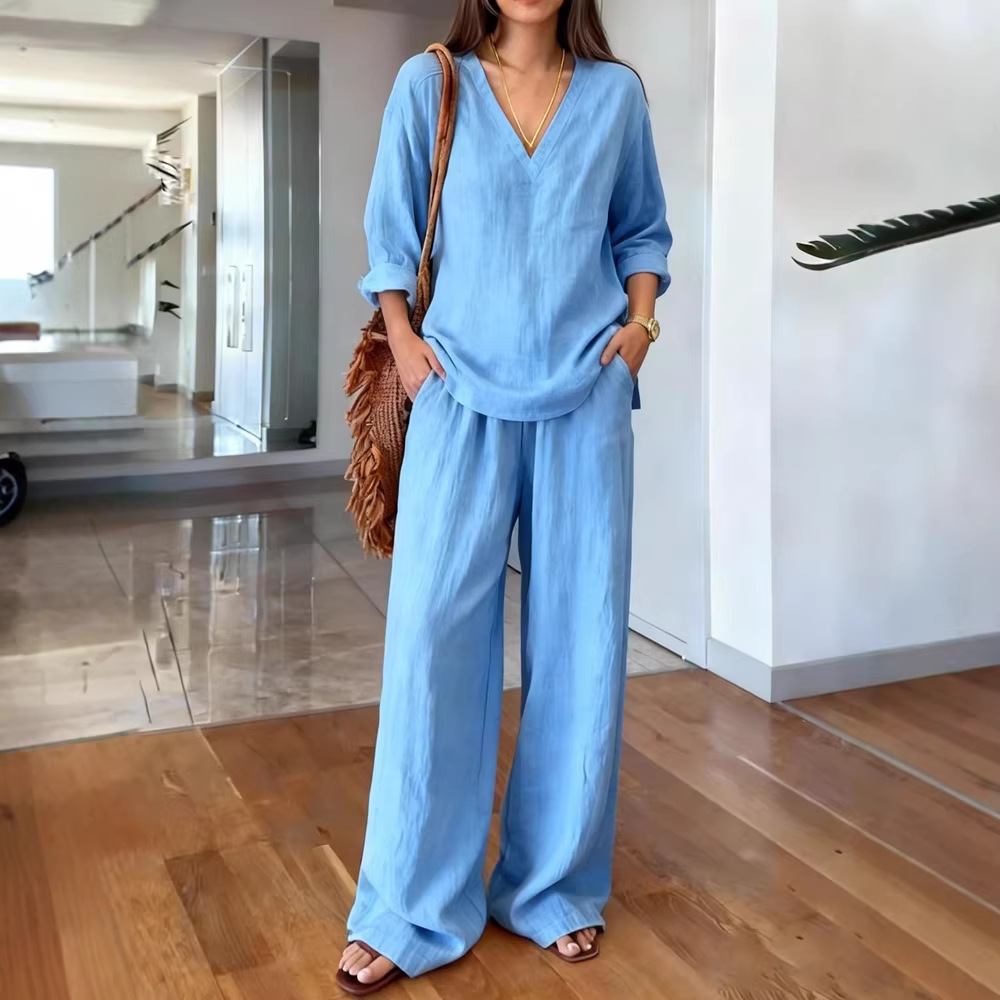 Long-sleeved shirt and trousers set