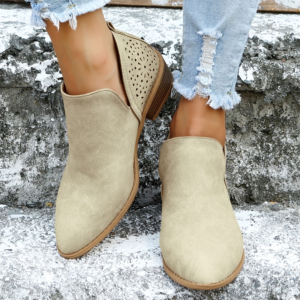 🔥Last Day Promotion 70% OFF - Women's Cutout Chunky Heel Leather Orthopedic Shoes-Comfort & Reliable