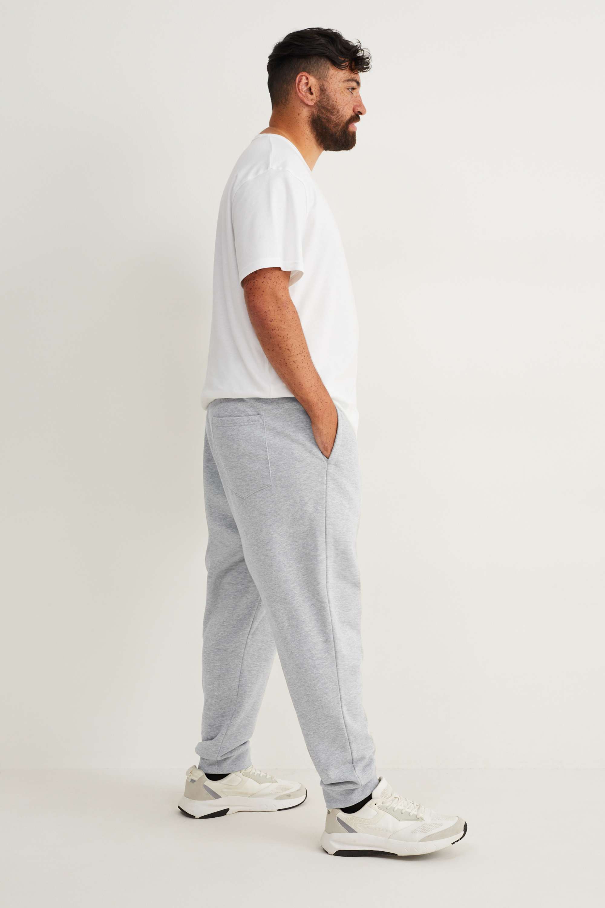 Joggers light gray-melange