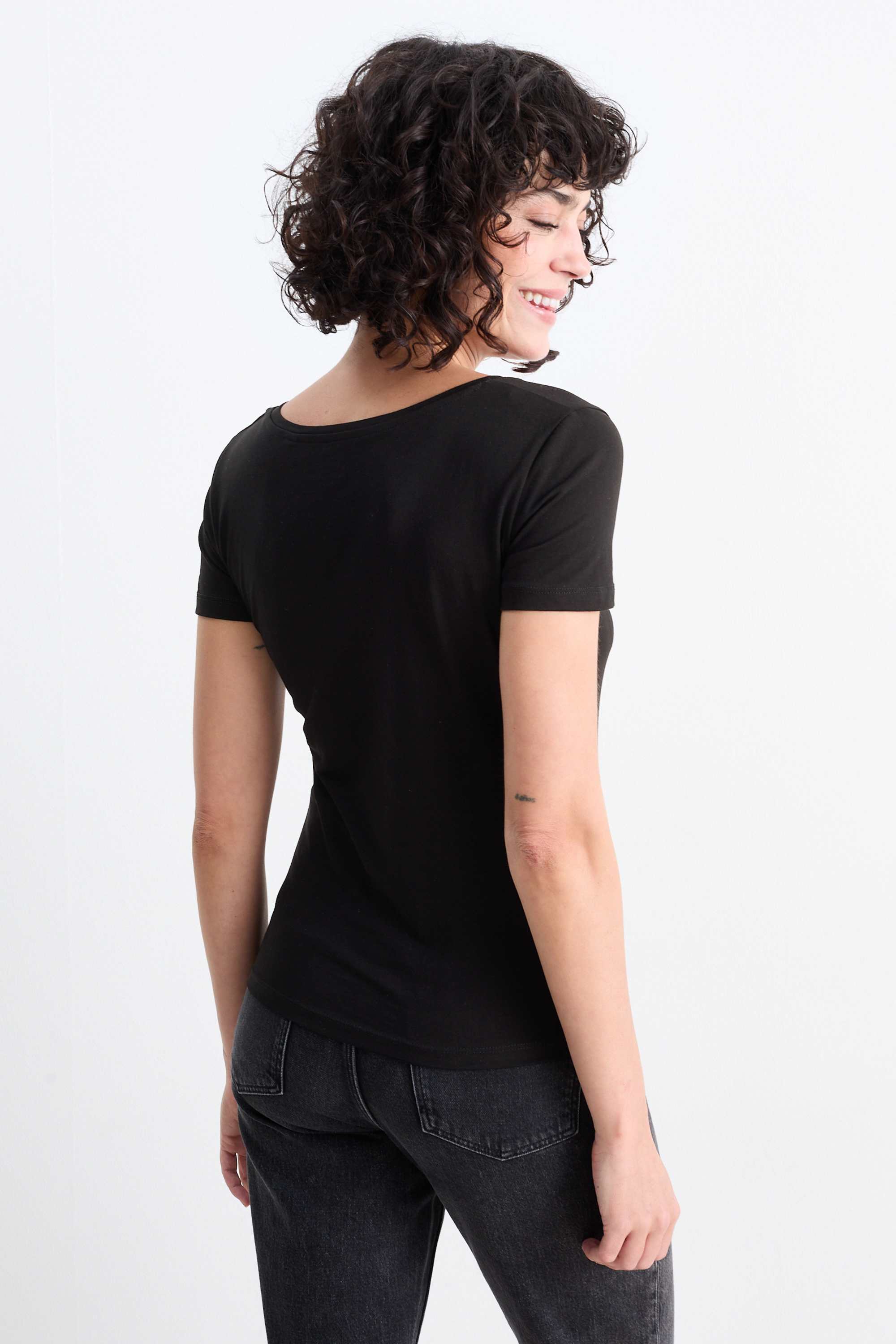 Multipack of 3 - V-neck T-shirt - slim fit black