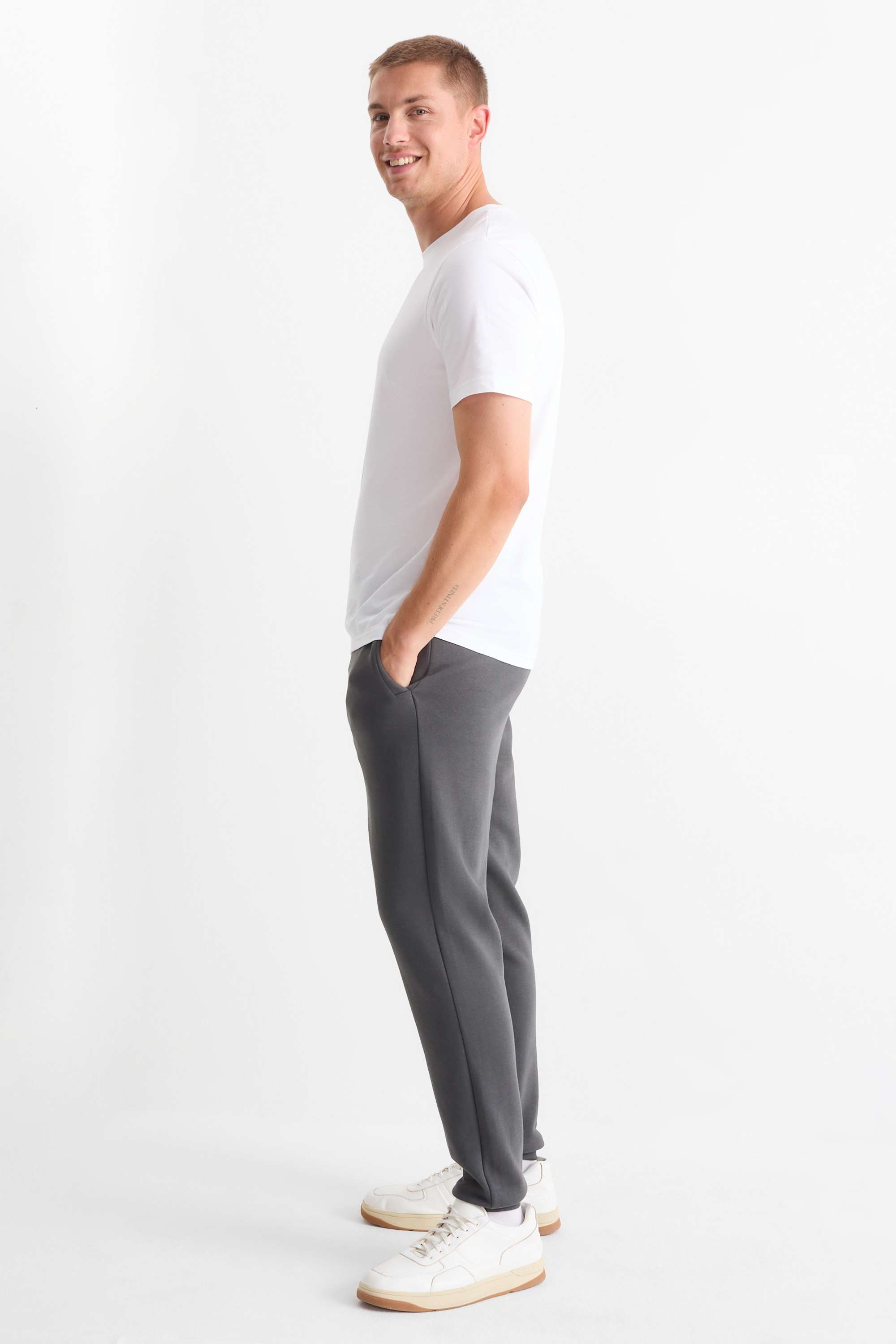 Joggers dark gray