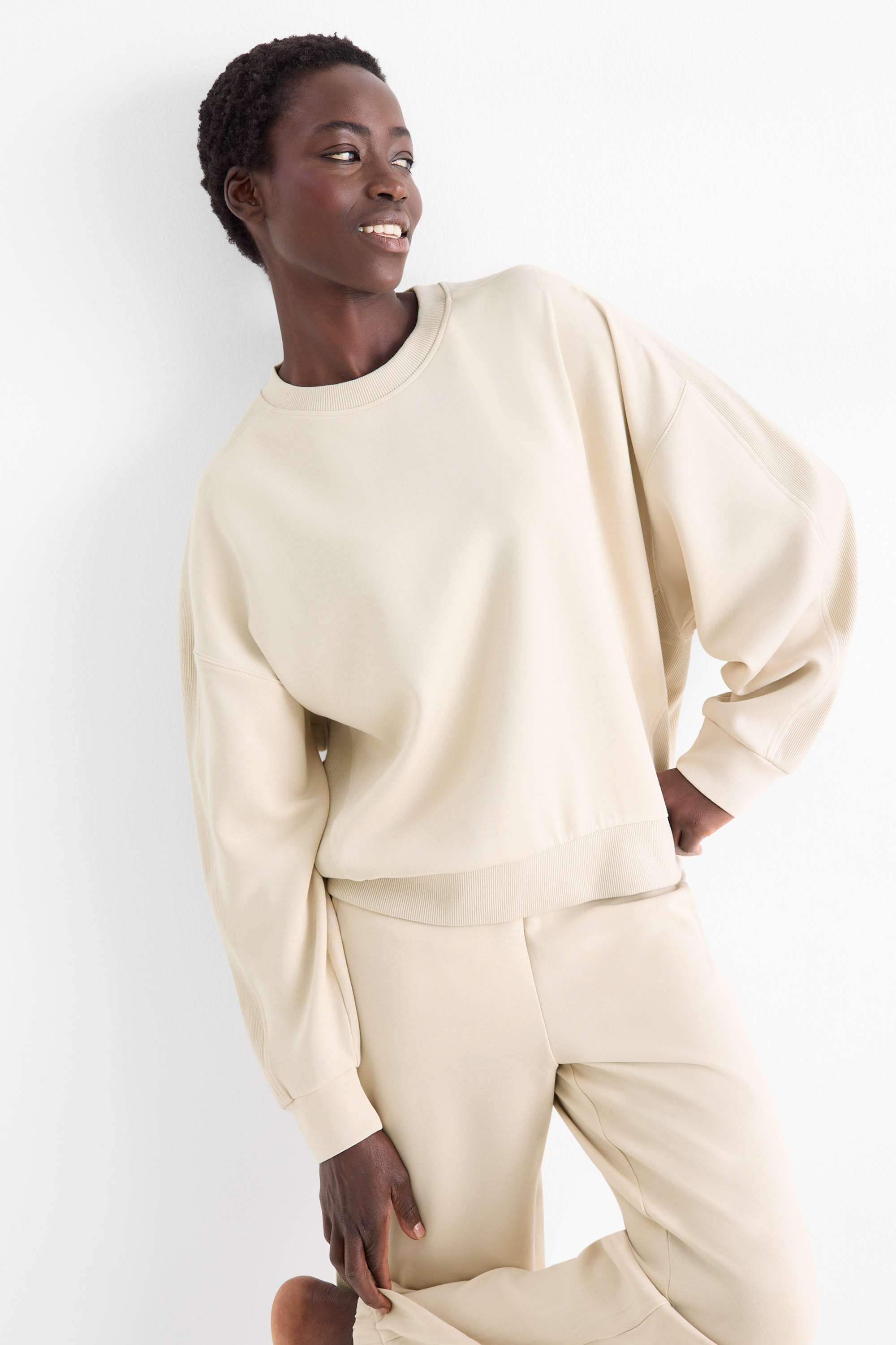 Active sweatshirt - yoga light beige