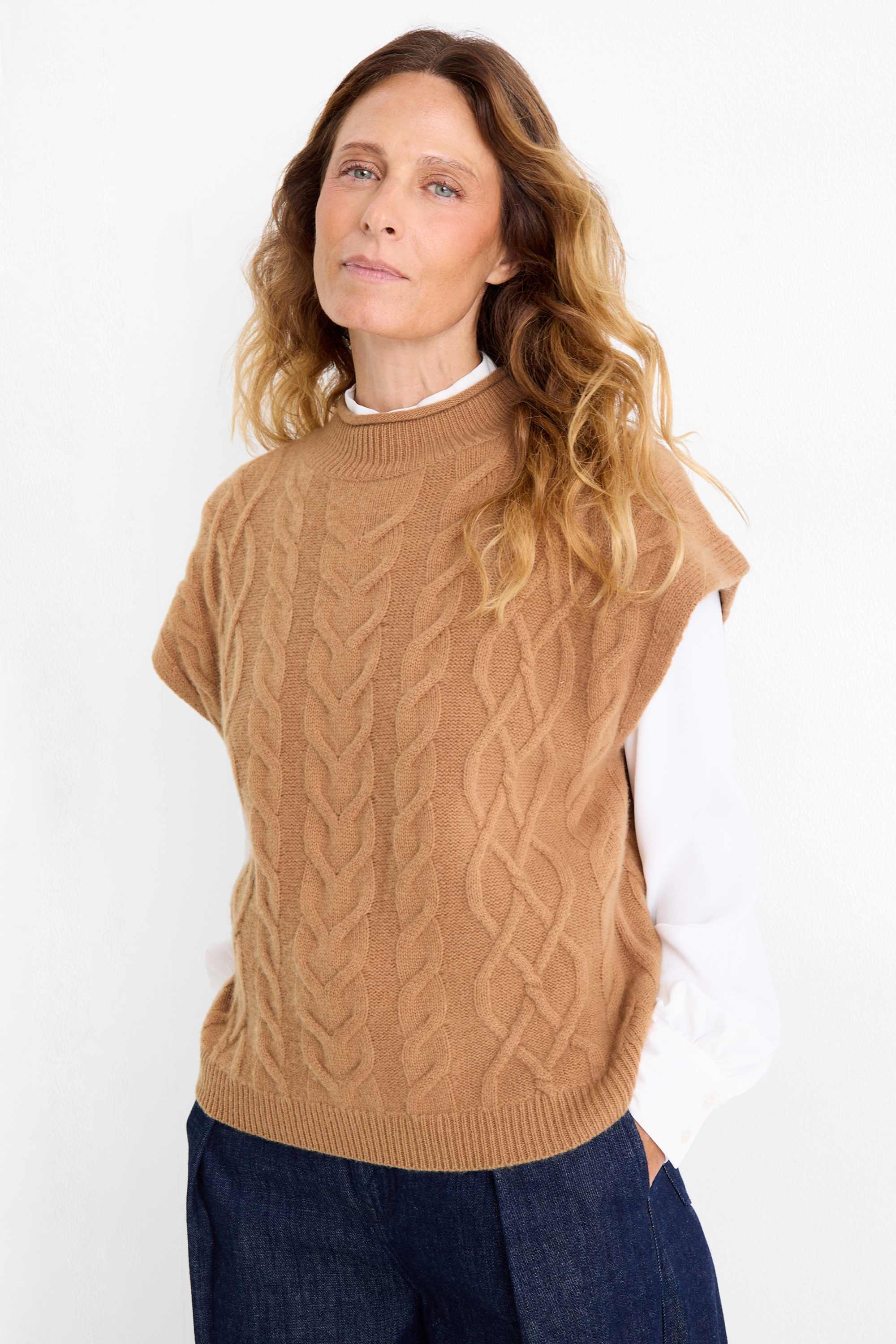 Knitted jumper with cashmere content - short sleeve - wool blend light brown