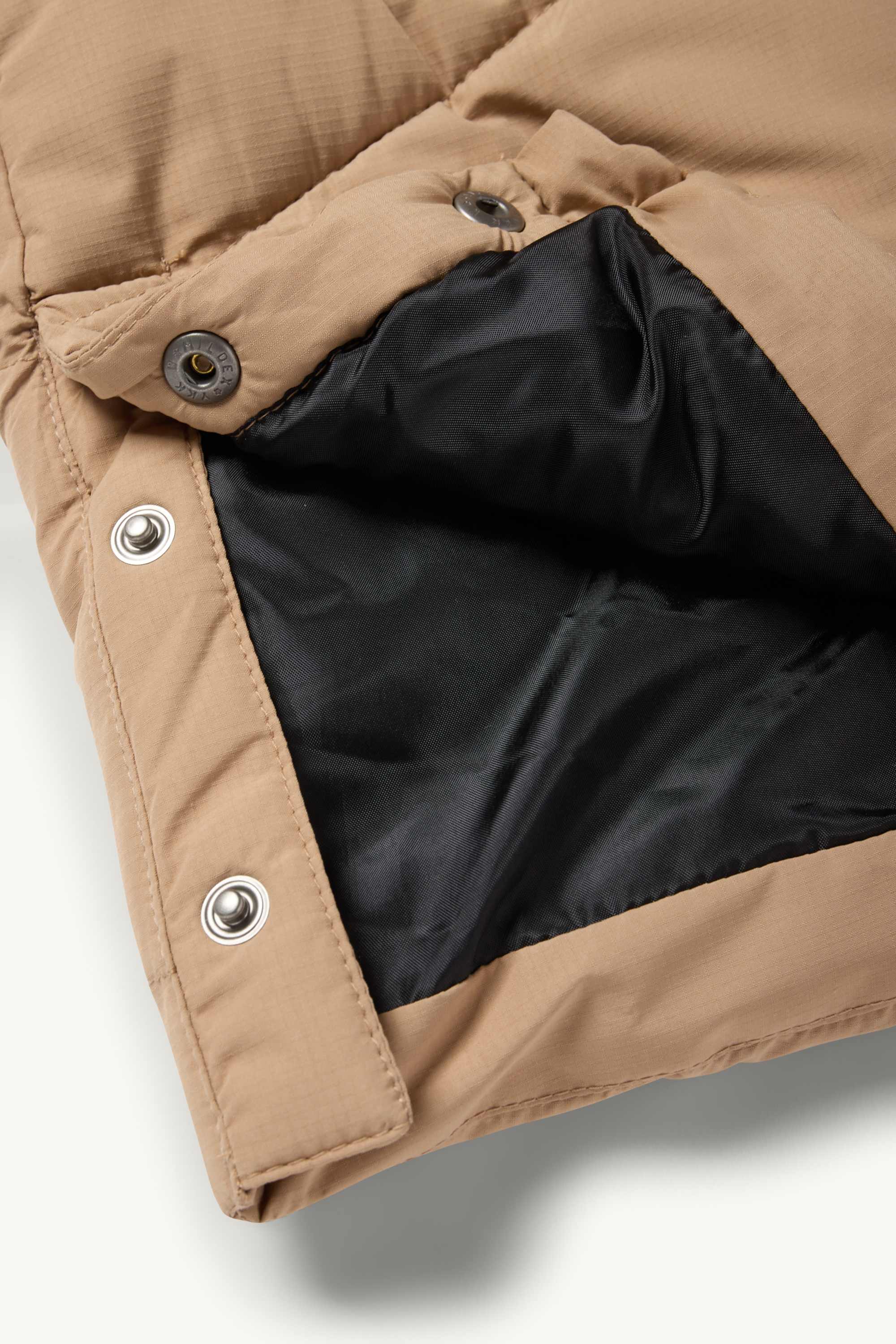 Quilted jacket with hood - water-repellent beige