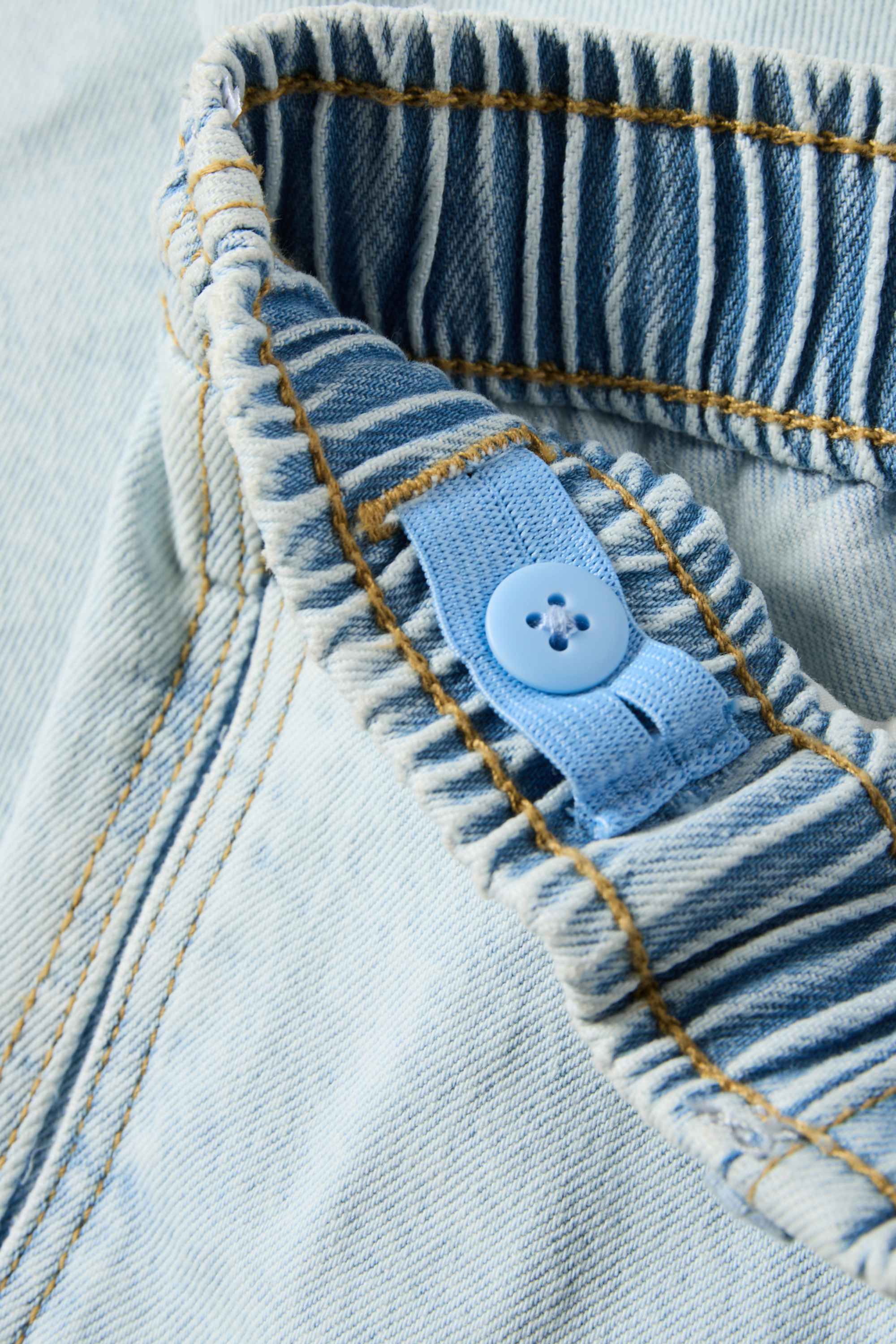Cargo jeans light blue