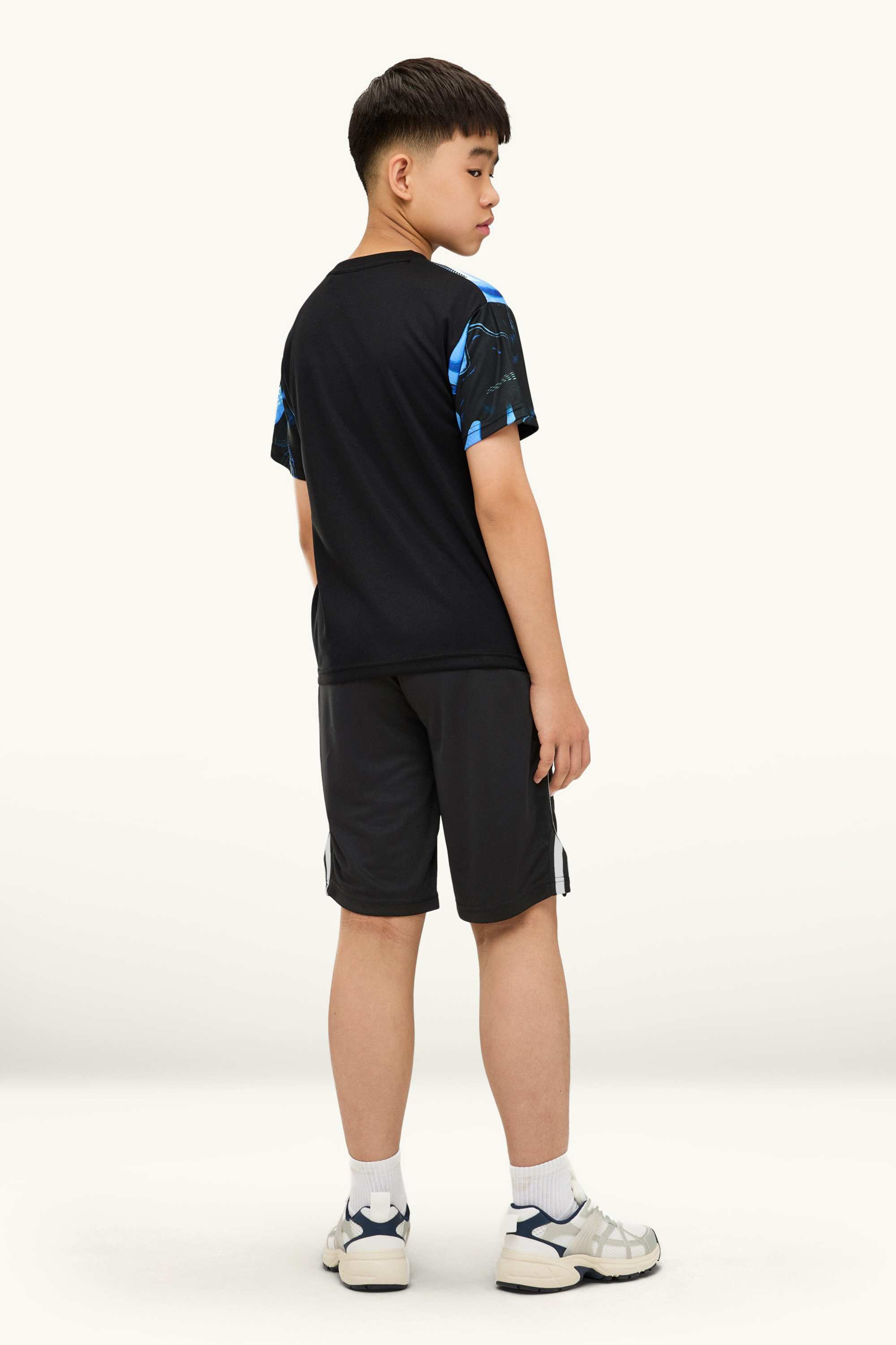 Set - short sleeve T-shirt and shorts - 2 piece blue / black