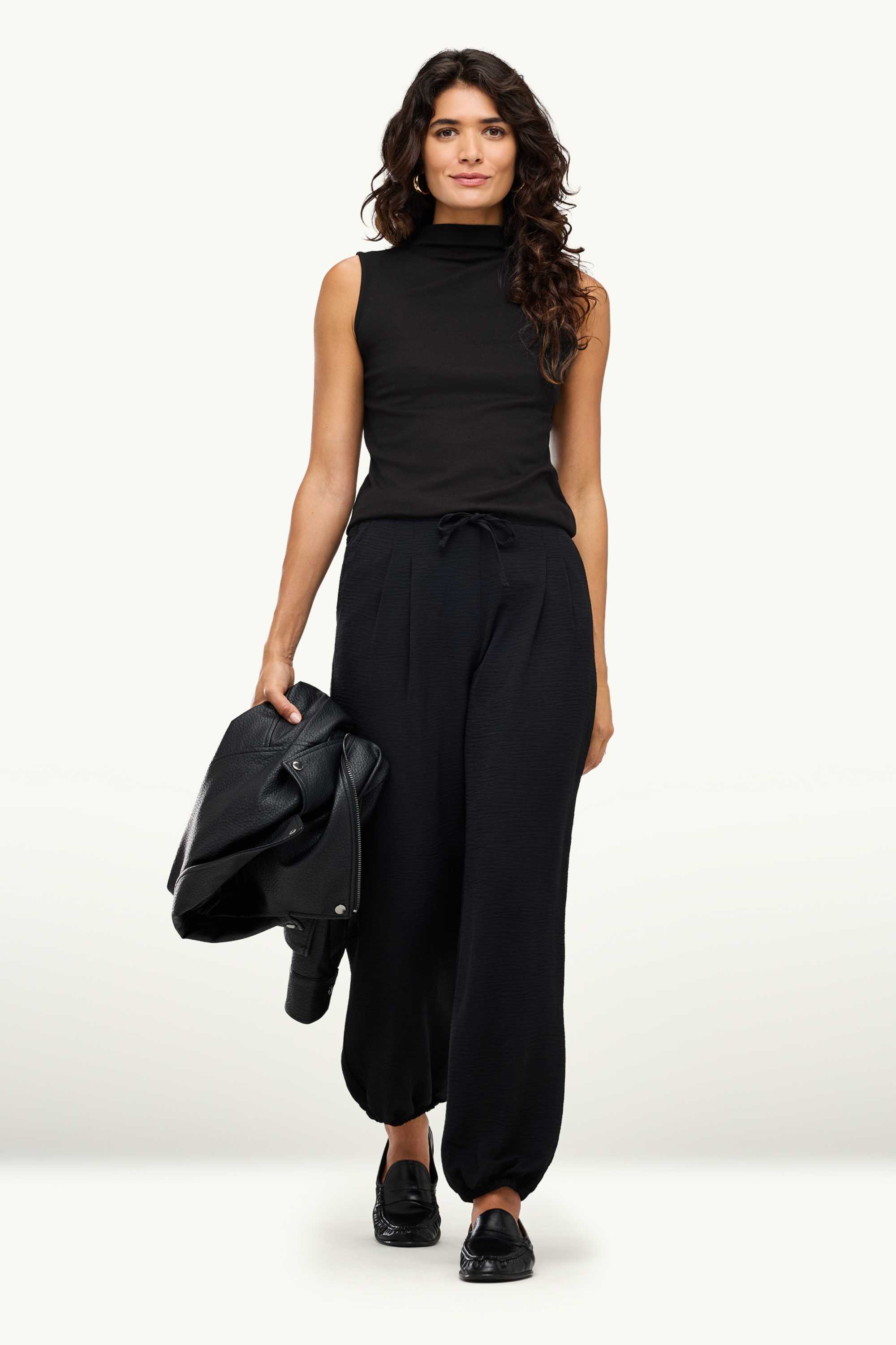 Top black