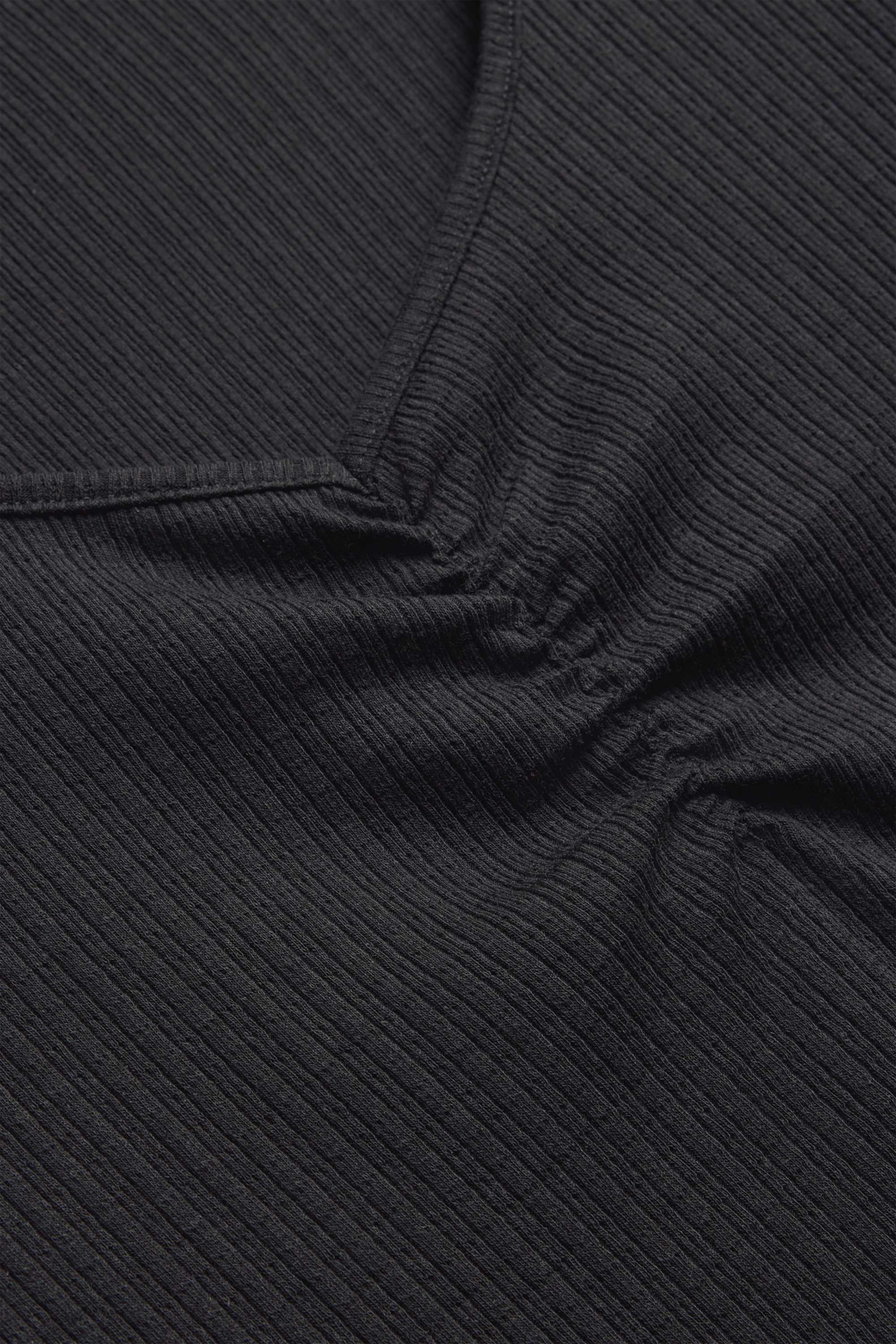 V-neck T-shirt - ribbed black