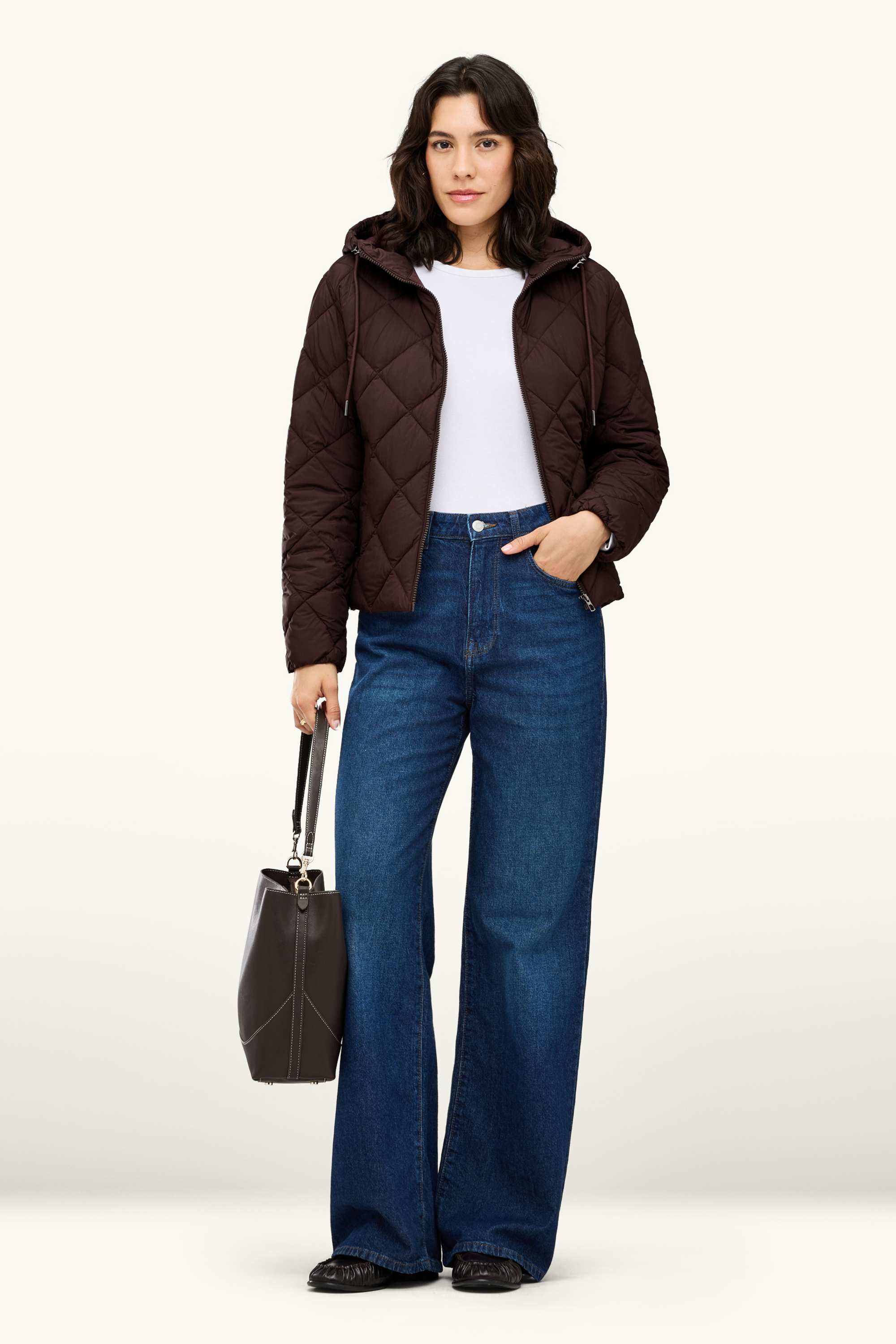 Quilted jacket with hood - water-repellent brown