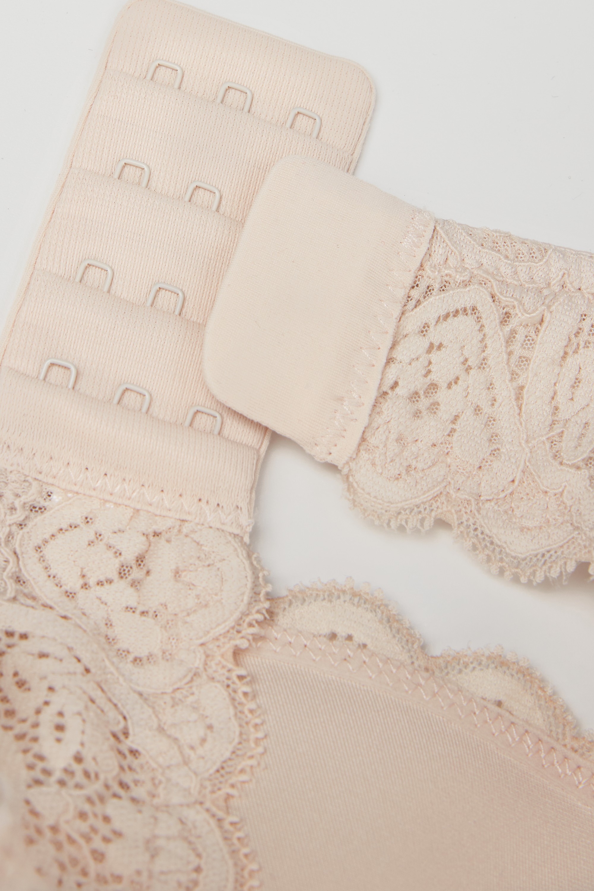 Francesca Lace Balconette Bra