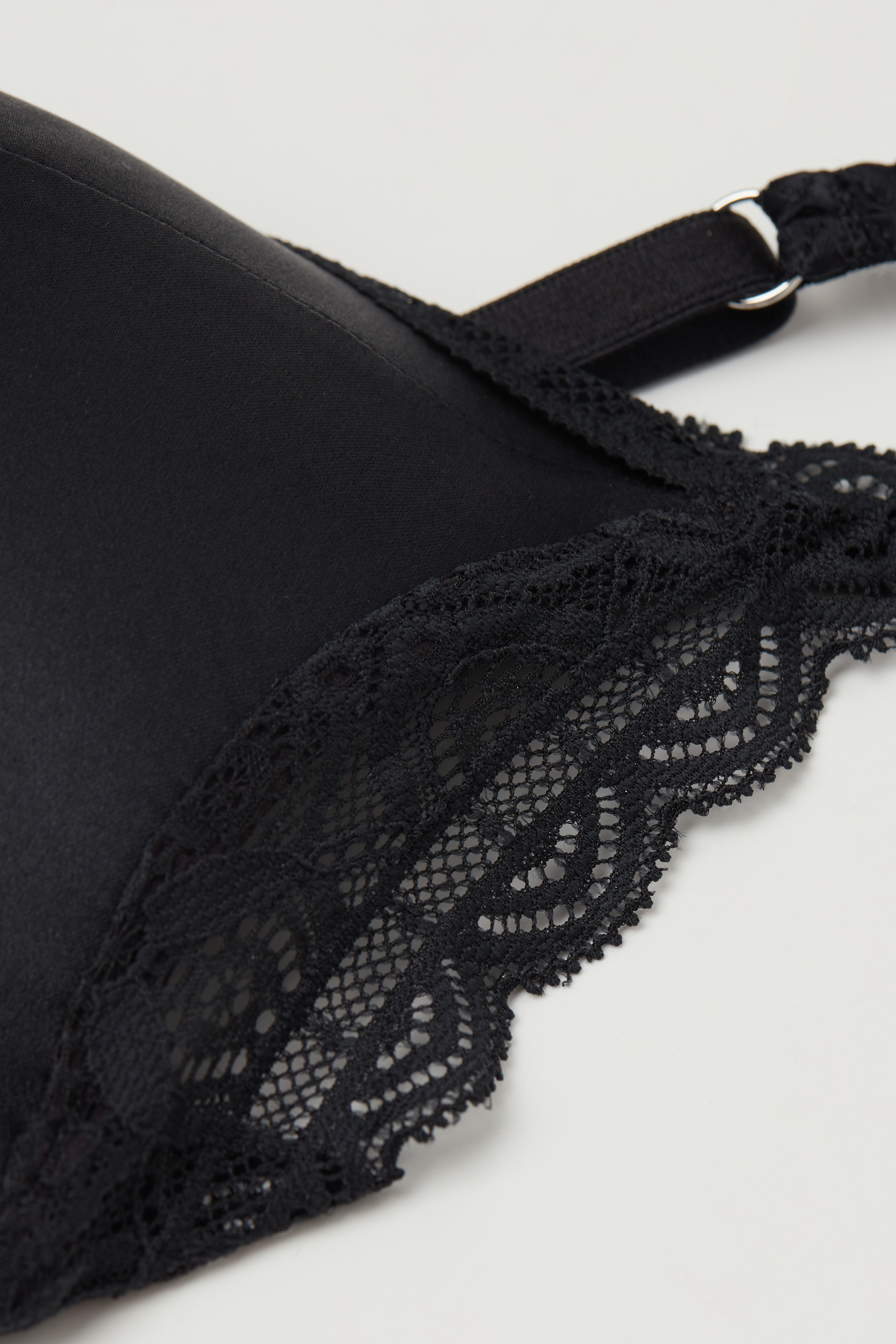 Tiziana Wireless Plunge Triangle Bra in Silk and Lace