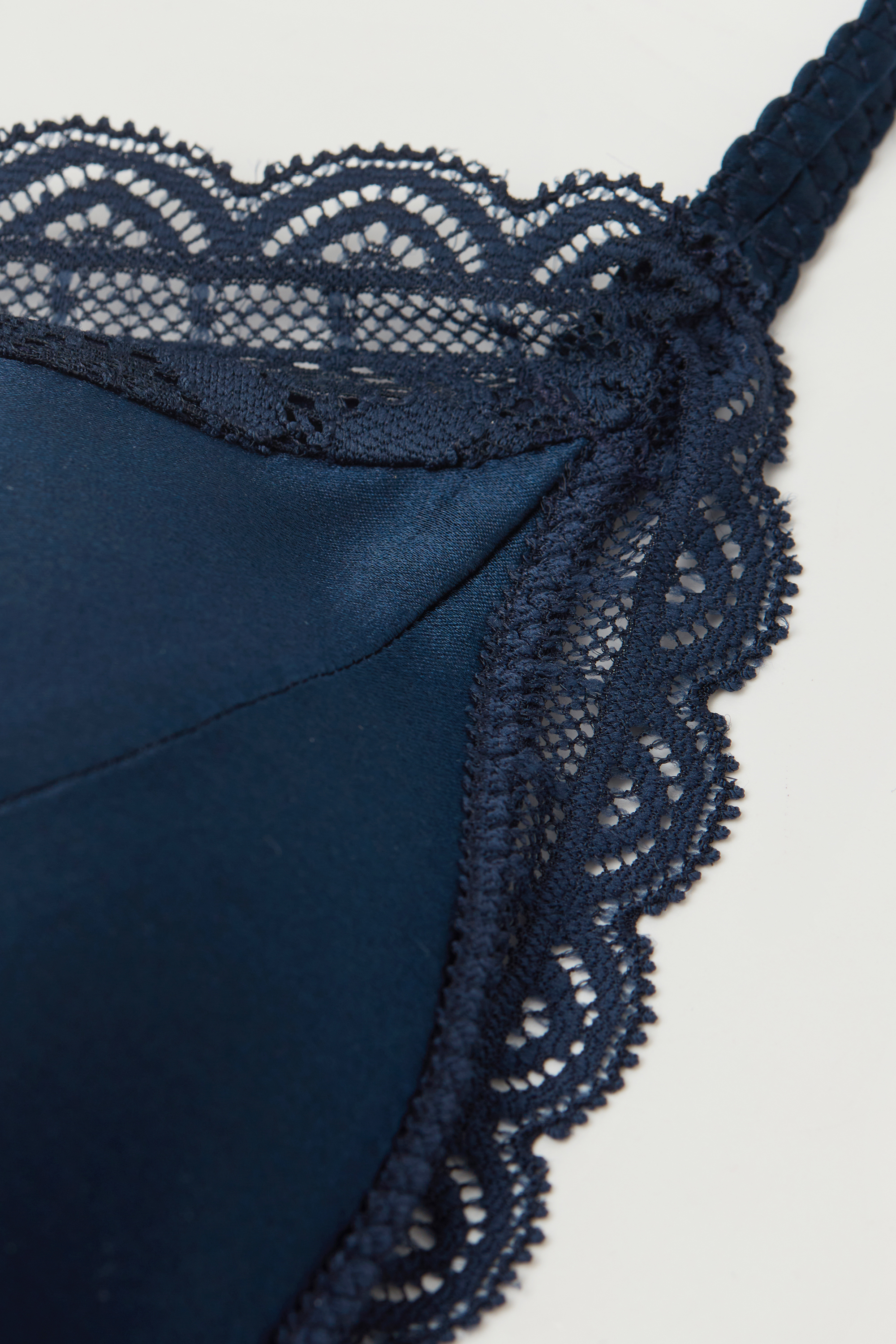 Tiziana Wireless Plunge Triangle Bra in Silk and Lace