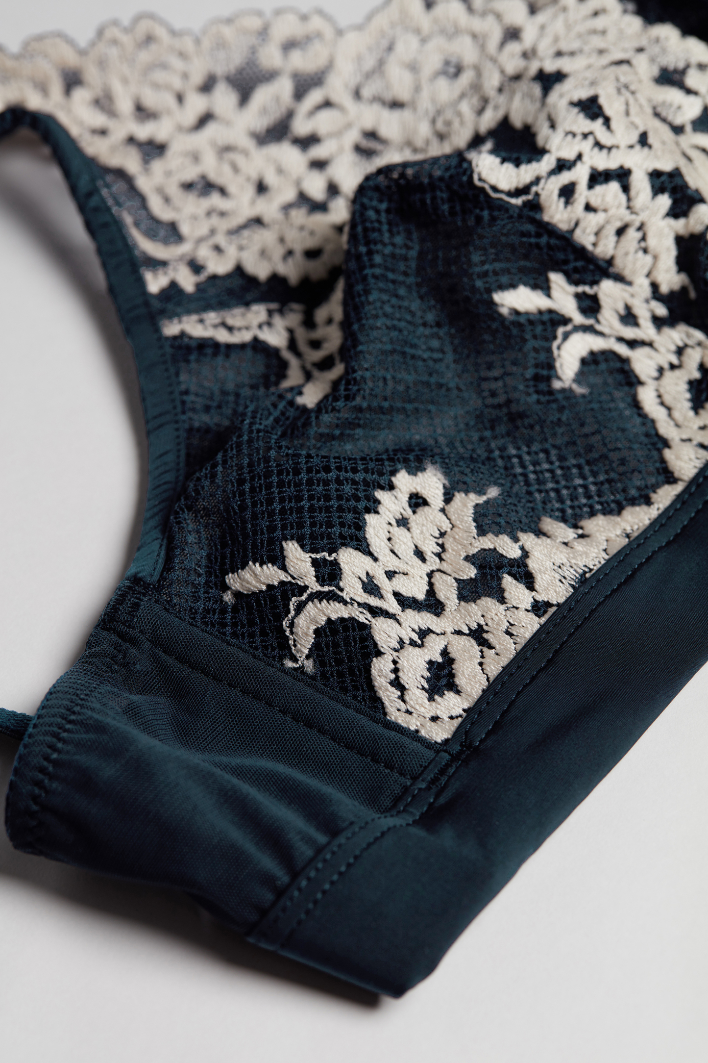 Pretty Flowers Lara Triangle Bra