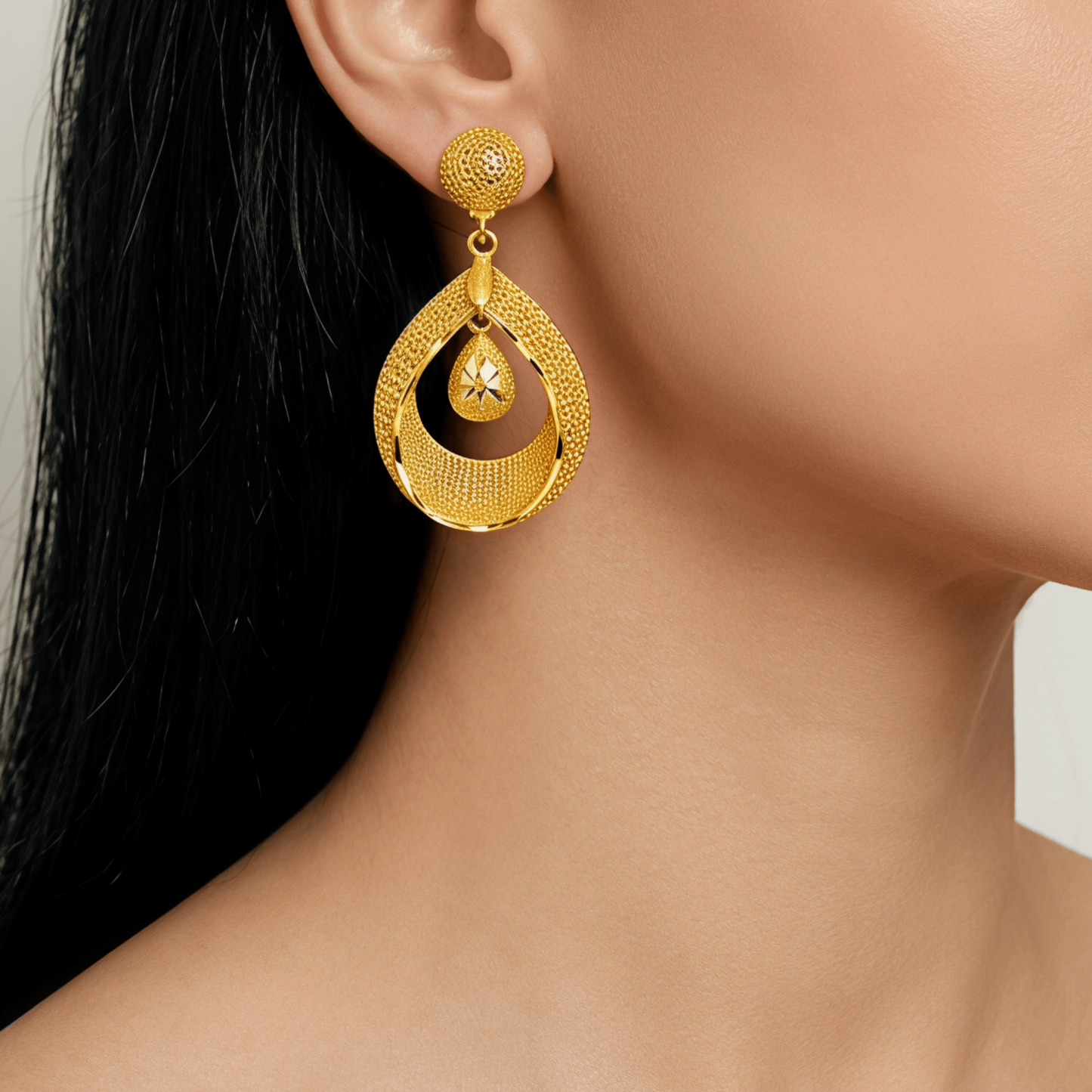 Gold-Tone Nested Teardrop Necklace & Earring Set