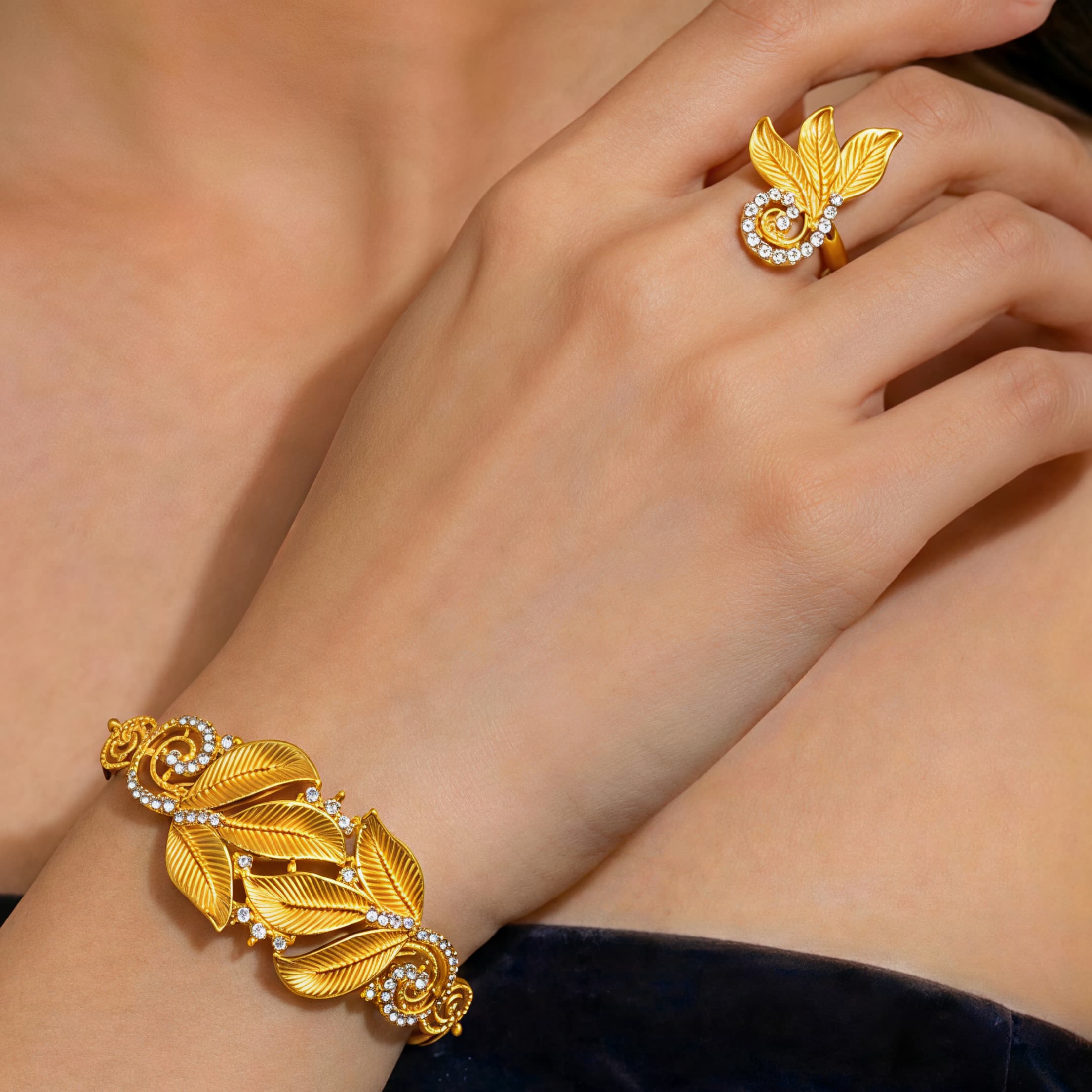 Gold-Tone Leaf Jewelry Set, 4 Pcs