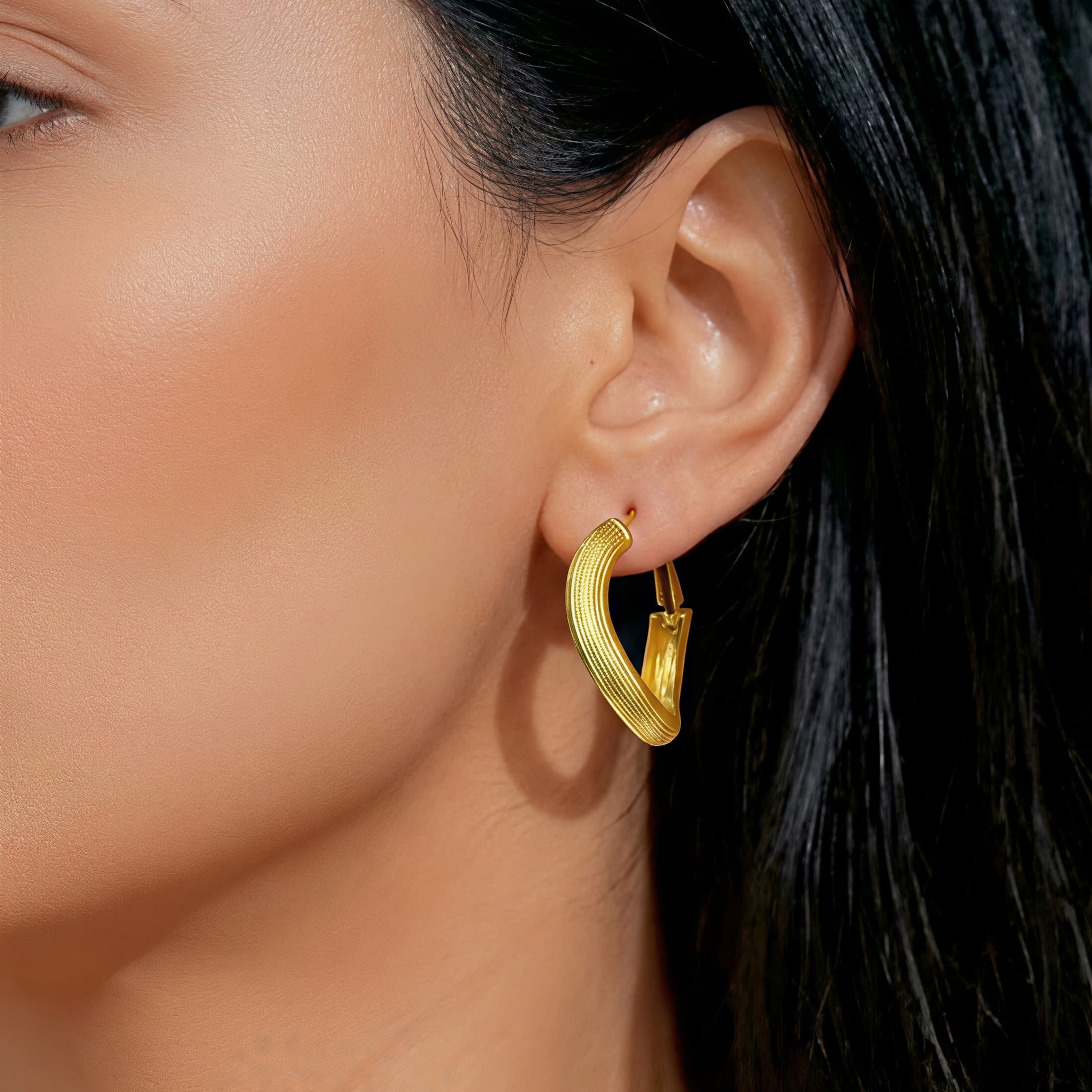 Gold-Tone Teardrop Necklace & Earring Set
