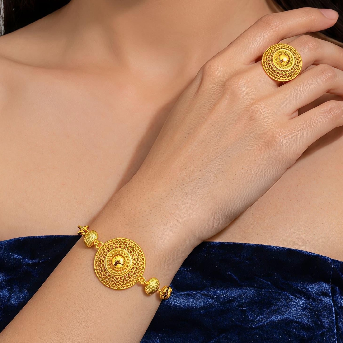 Gold-Tone Round Cutout Jewelry Set, 4 Pcs