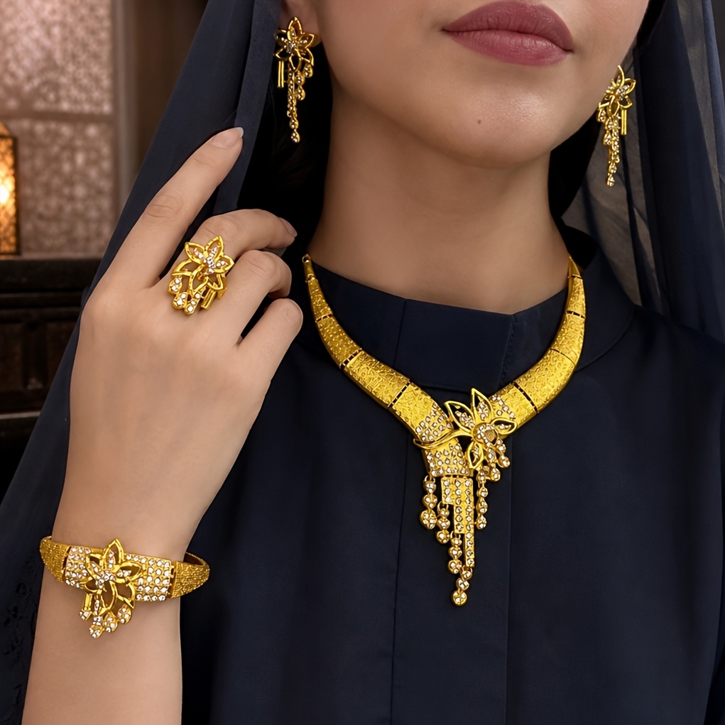 Gold-tone classic arabian jewelry set, front view