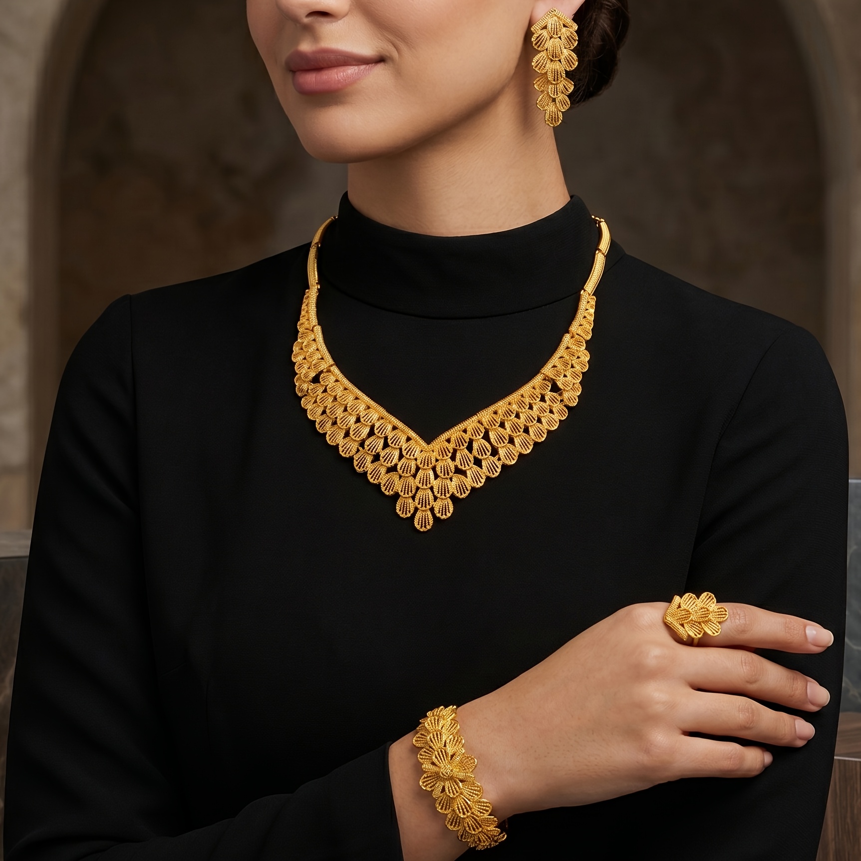 Gold-tone scalloped fan jewelry set, front view