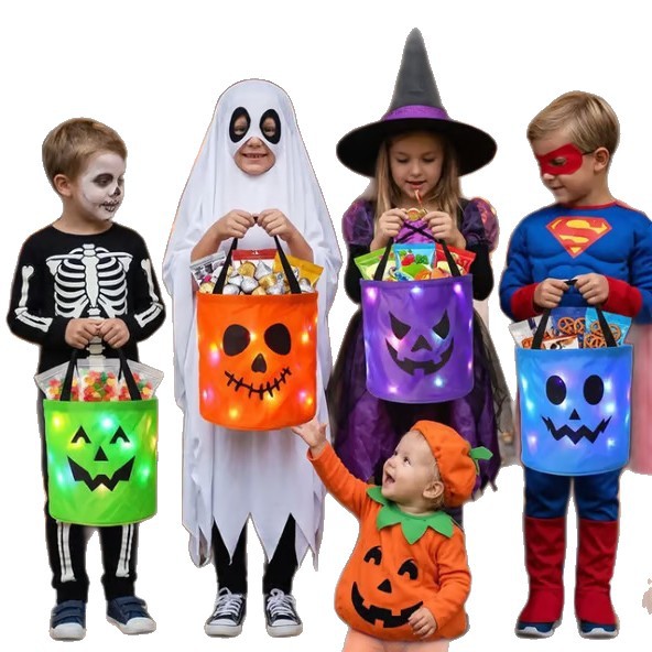 LED Halloween Candy Bucket – Reusable Light-Up Trick or Treat Bag for Kids, Halloween Party Decorations & Outdoor Fun