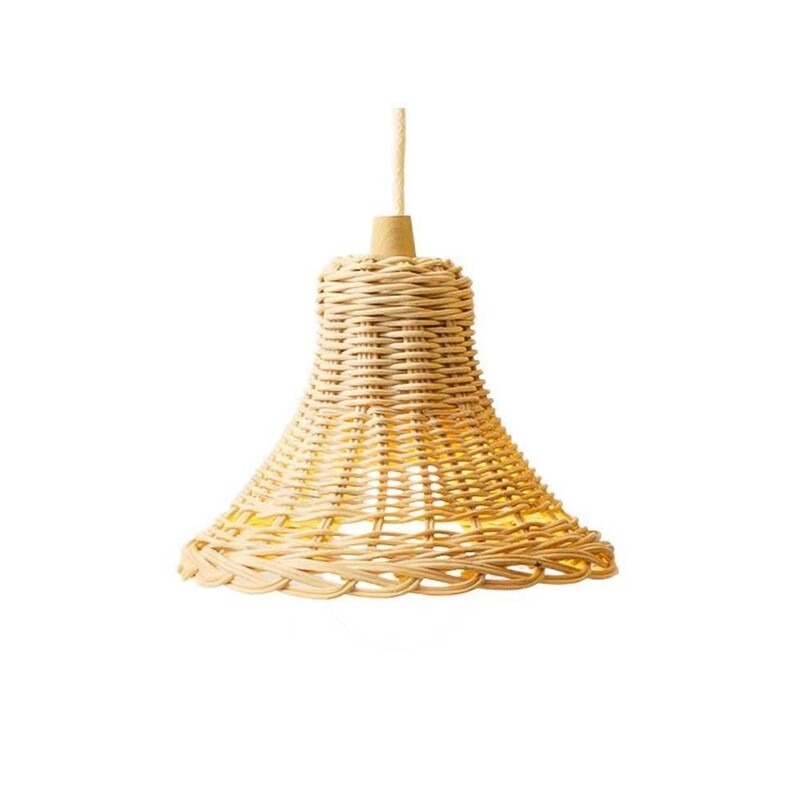 Handmade Rattan Pendant Lamp for Photography and Decoration