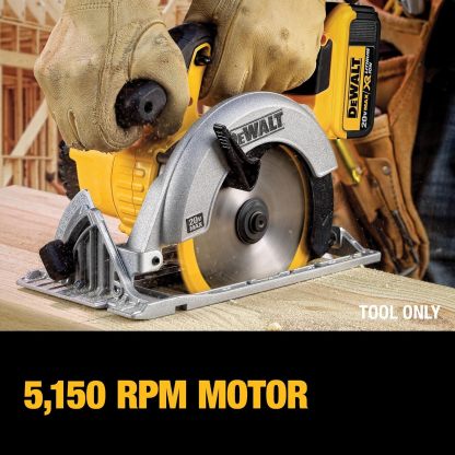 Sierra circular DEWALT 20V MAX, inalámbrica, estilo Sidewinder, portátil, hoja de 6-1/2 pulgadas, 5150 RPM, capacidad de biselado de 0 a 50 grados, batería no incluida (DCS391B)