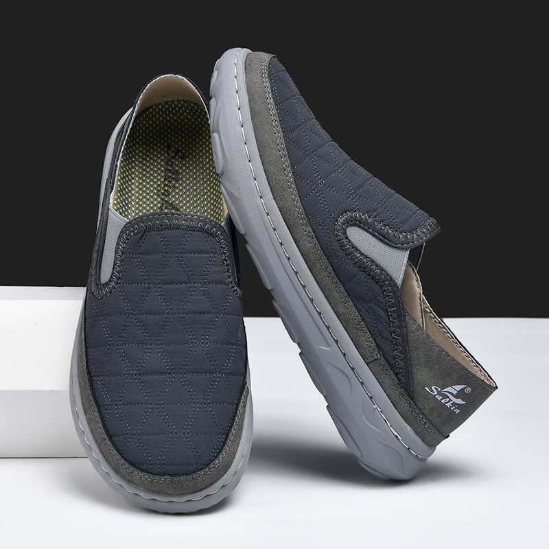 Men’s Lightweight Slip-On Casual Sneakers
