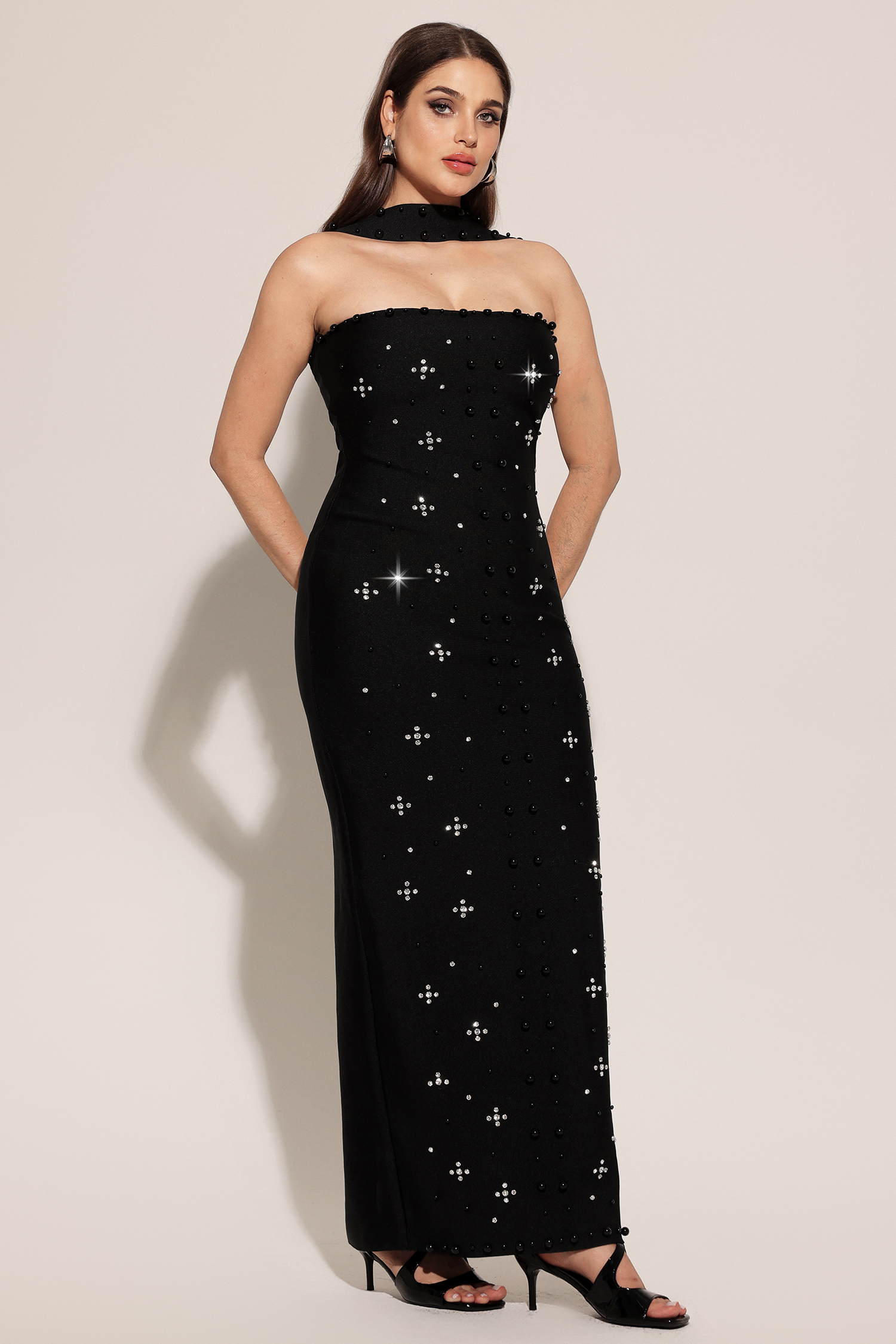 Nesya Sleeveless Pearl Bandage Maxi Dress