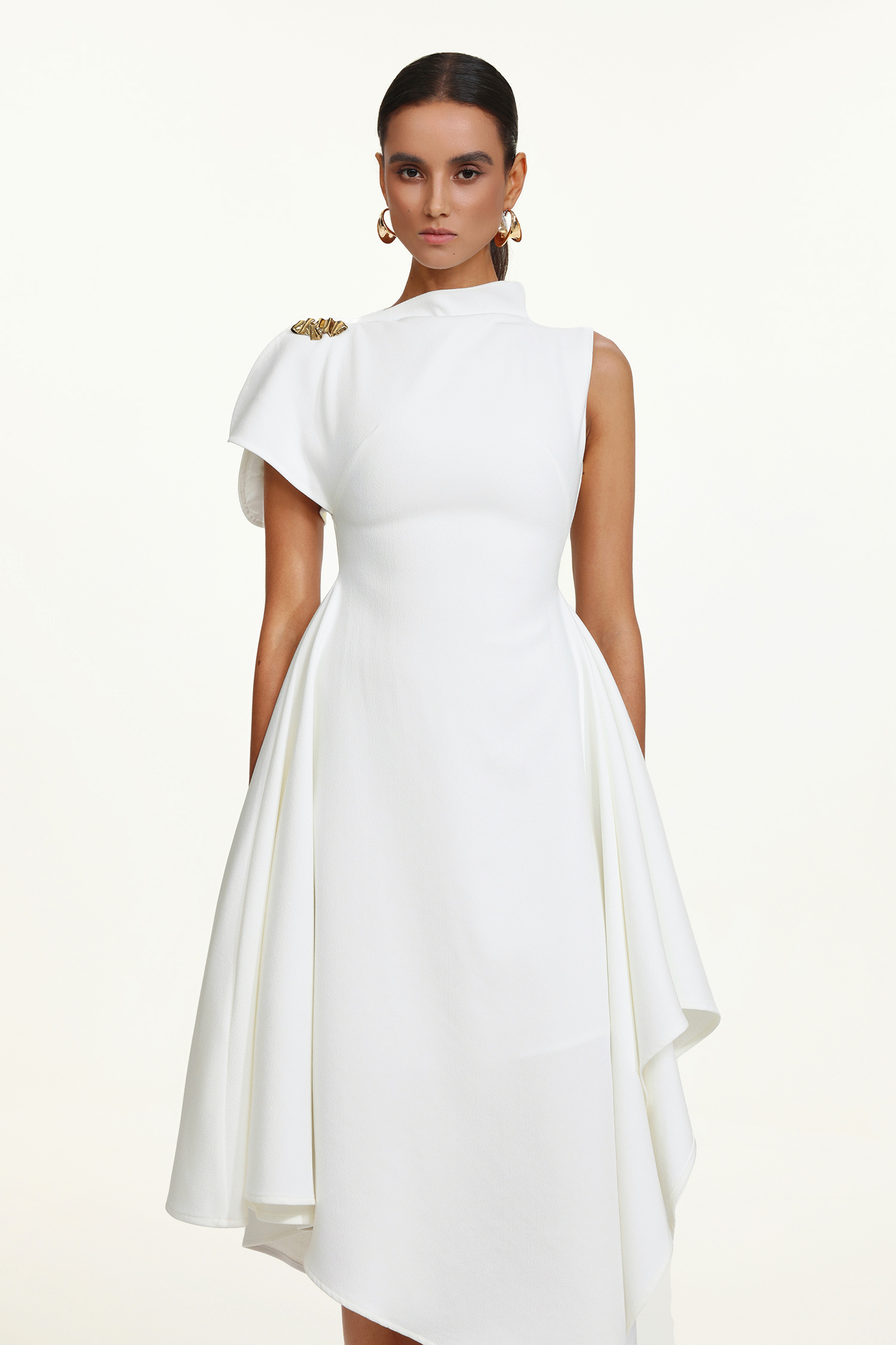 Weren Elegant Contour High Neck Asymmetric Maxi Dress
