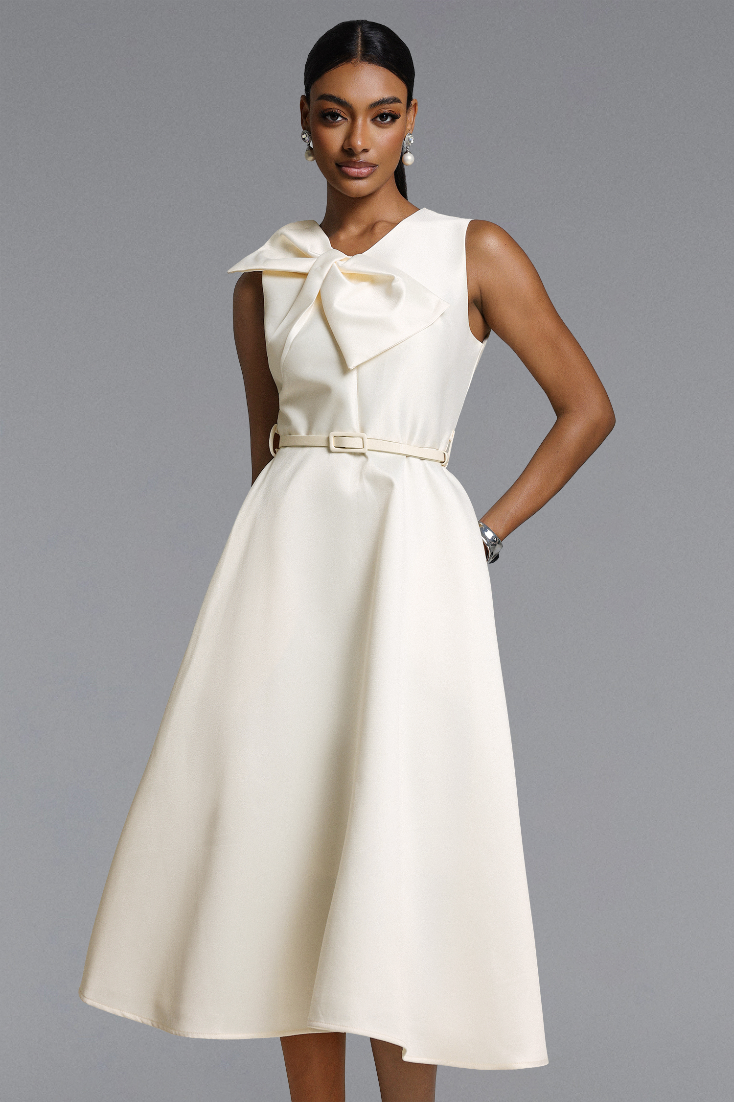 Fallon Elegant Tailored Sleeveless Bow Detailed Woven Maxi Dress