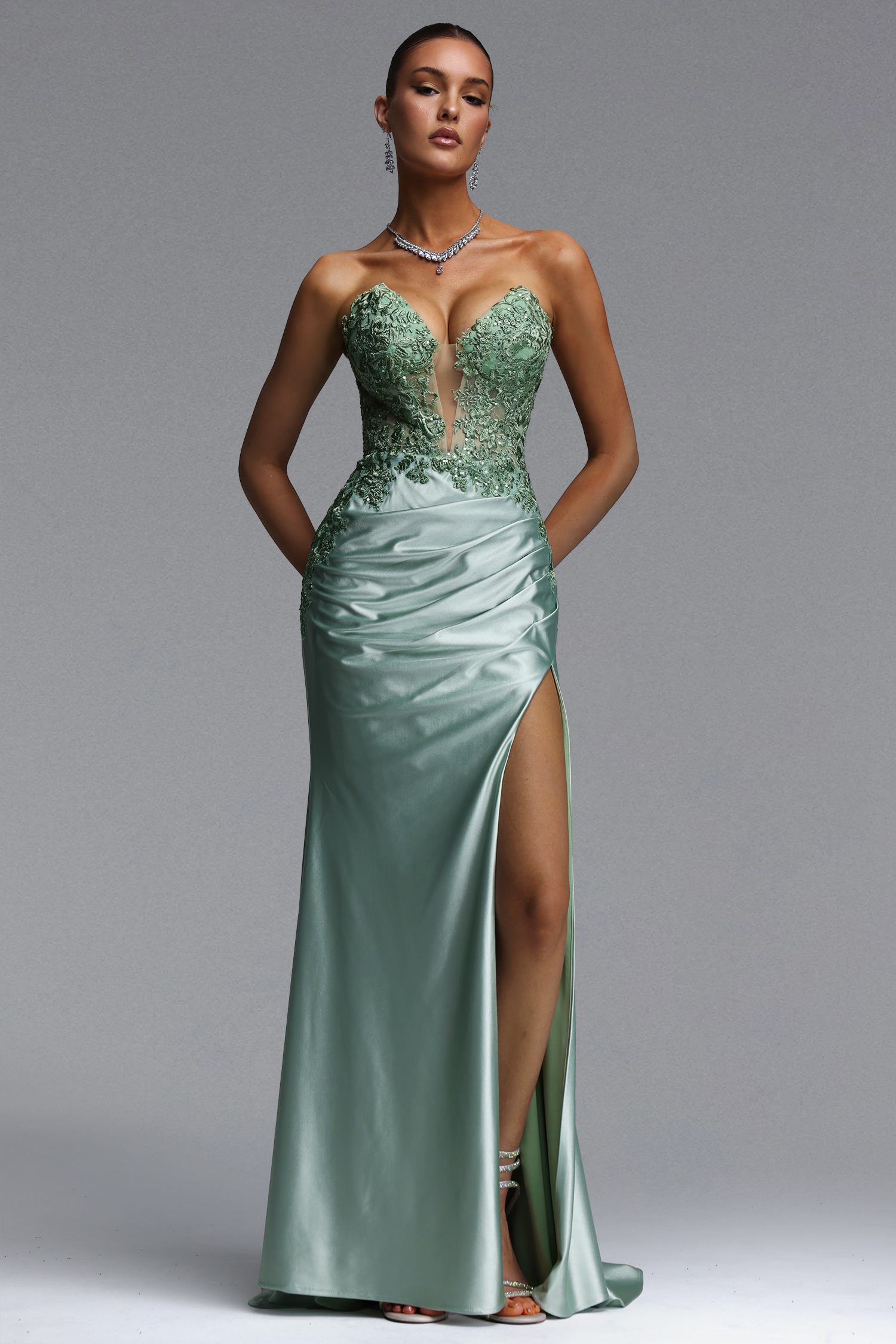 Xidel Elegant Tailored Strapless Pleated Lace Applique Maxi Dress