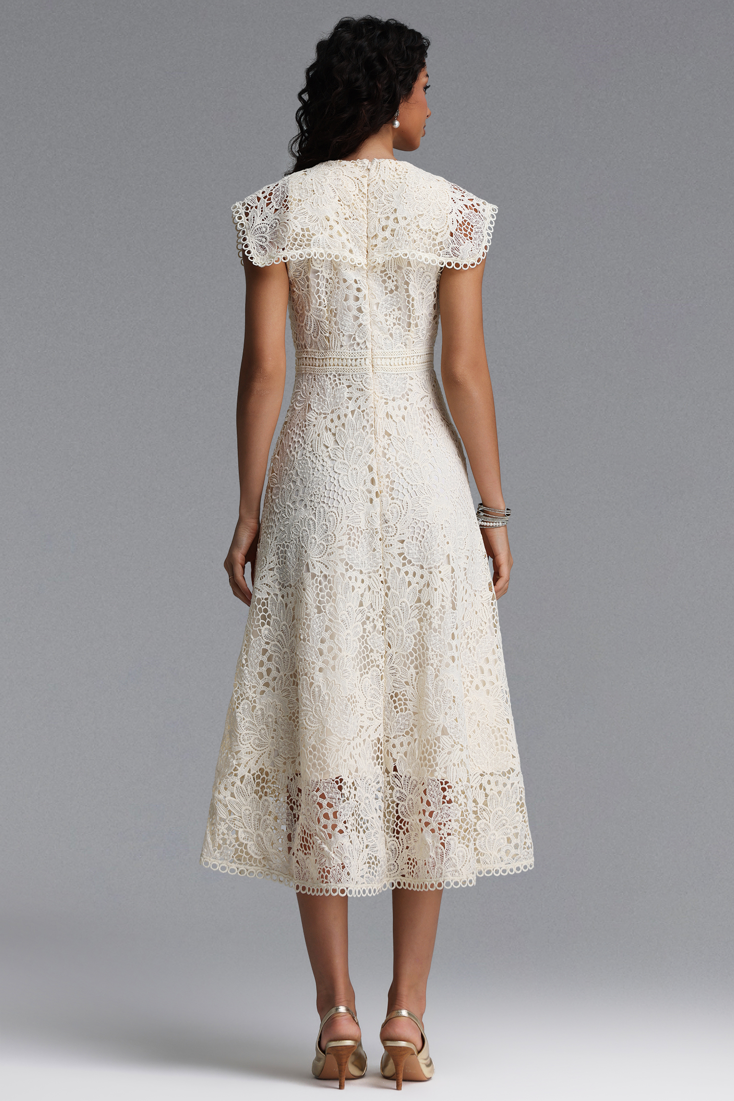 Sagoni Resort Cinched Sleeveless Floral Lace Maxi Dress
