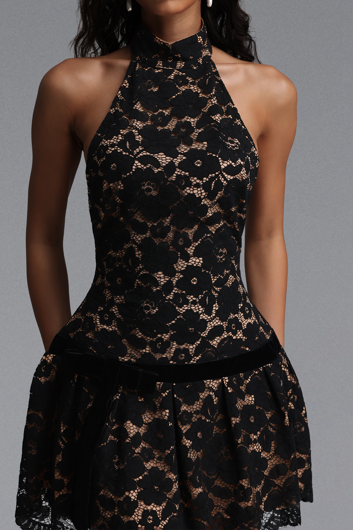 Rita Sexy Contour Sleeveless Floral Lace Mini Dress