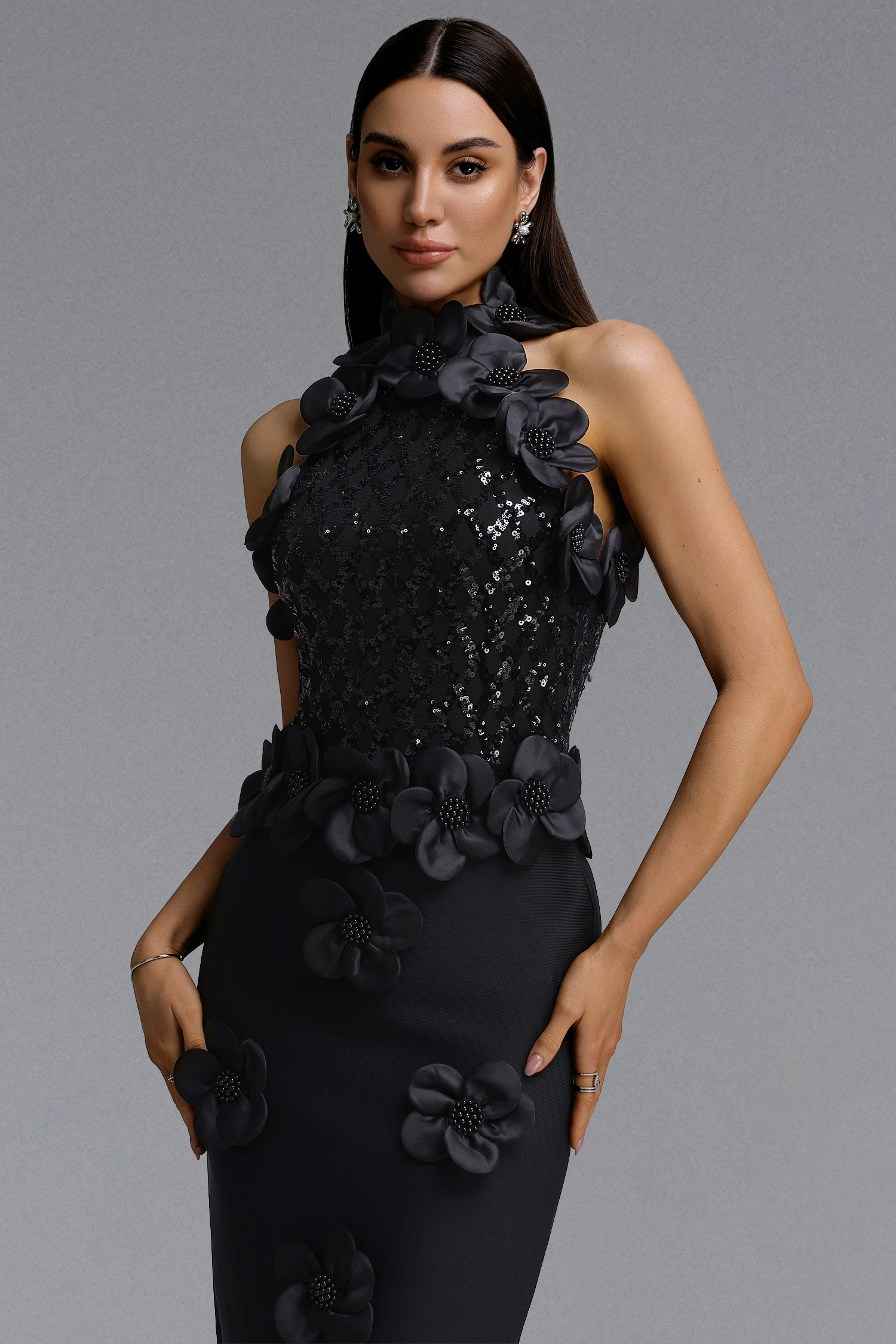 Giela Oria Glamorous Contour Pearl Floral Bandage Black Maxi Dress