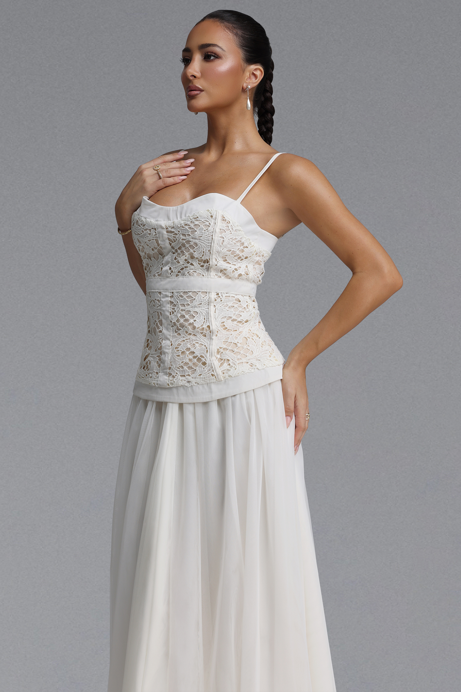 Yuyo Elegant Cinched Spaghetti Strap Floral Lace Trimmed Tulle Top and Skirt Two Piece Set