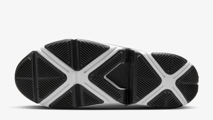 Nike  GO FLYEASE Easy On/Off Shoes