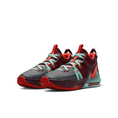 LeBron Witness 7 SE