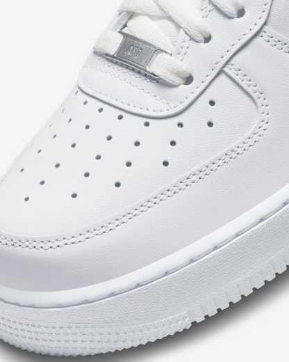 Nithtke Air Force 1